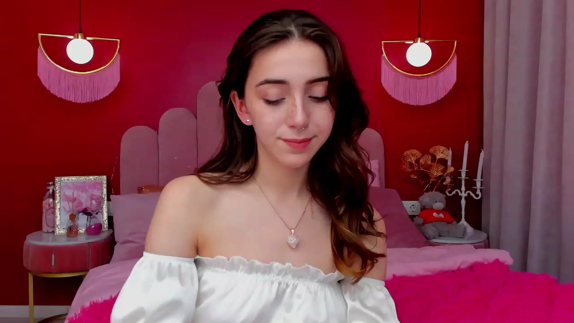 Gallery image thumbnail from ElsaYoung's myfreecams stream on, 03/12/2023, 14:45 image 17 of 20