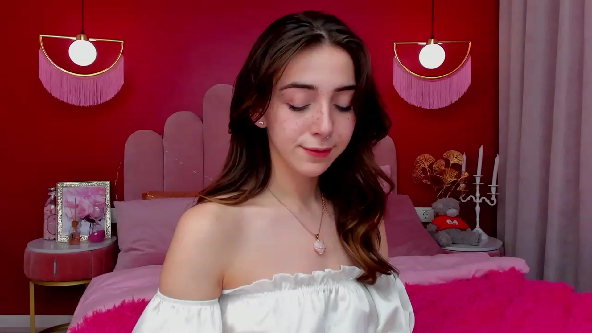 Gallery image thumbnail from ElsaYoung's myfreecams stream on, 03/12/2023, 14:45 image 18 of 20