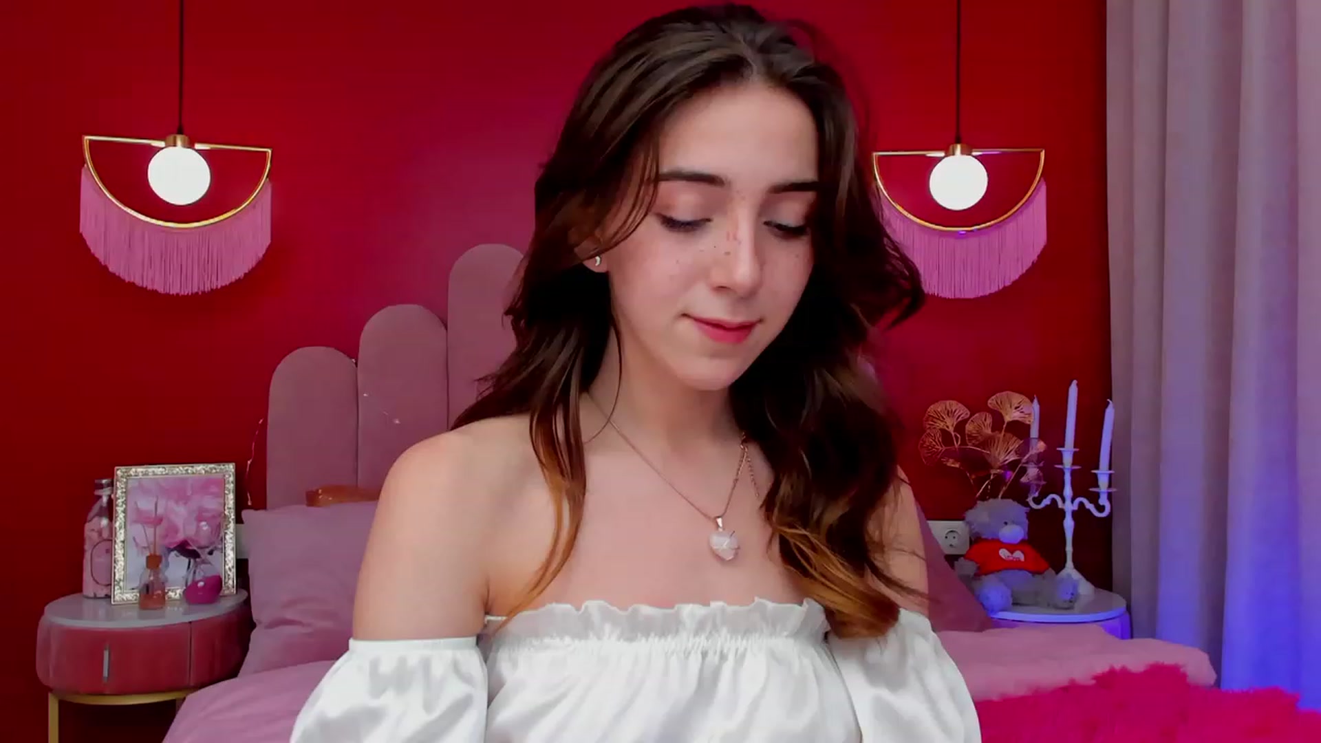 Gallery image thumbnail from ElsaYoung's myfreecams stream on, 03/12/2023, 14:45 image 1 of 20