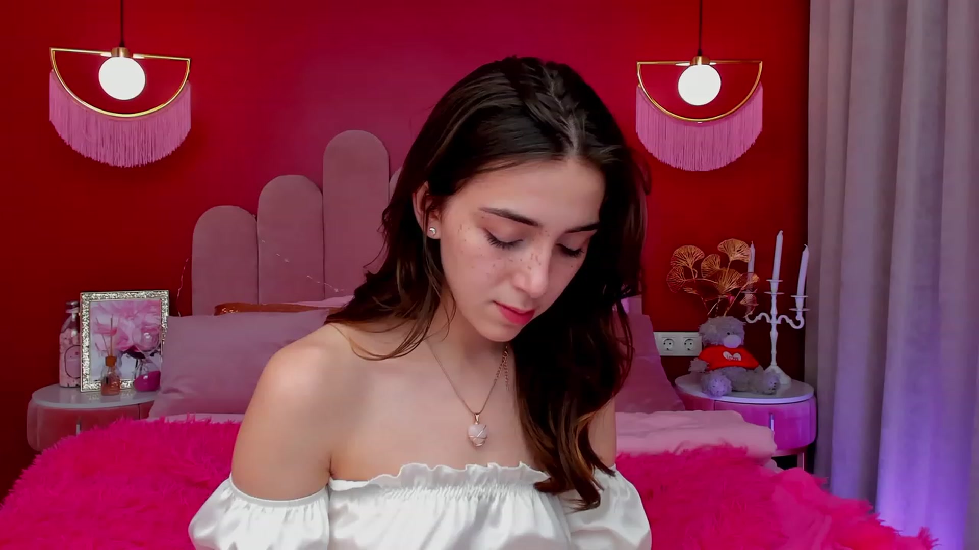 Gallery image thumbnail from ElsaYoung's myfreecams stream on, 03/12/2023, 15:42 image 9 of 20
