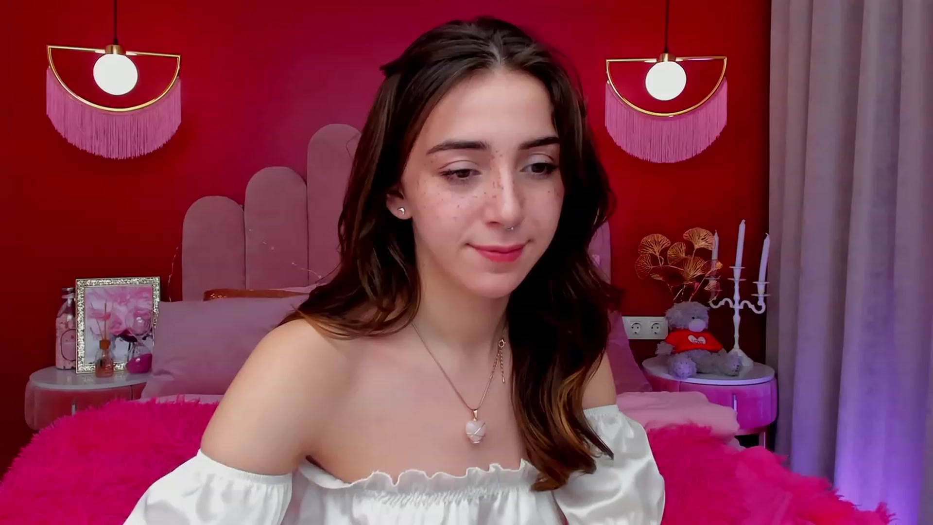 Gallery image thumbnail from ElsaYoung's myfreecams stream on, 03/12/2023, 15:42 image 17 of 20