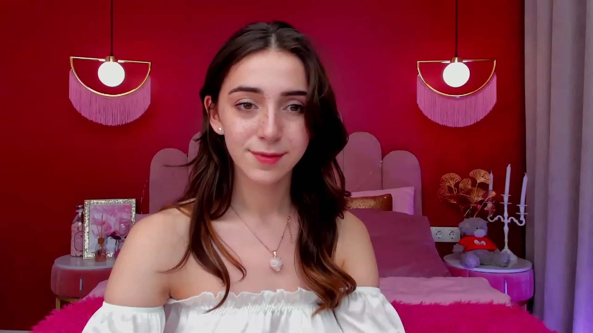 Gallery image thumbnail from ElsaYoung's myfreecams stream on, 03/12/2023, 16:04 image 14 of 20