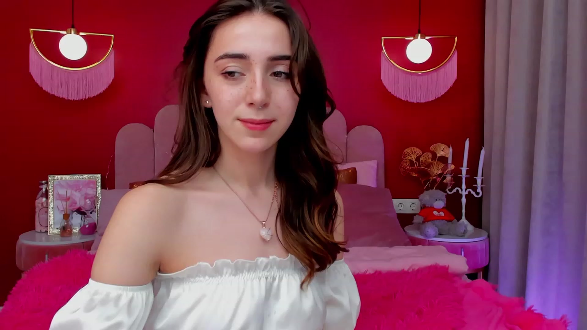 Gallery image thumbnail from ElsaYoung's myfreecams stream on, 03/12/2023, 16:04 image 4 of 20