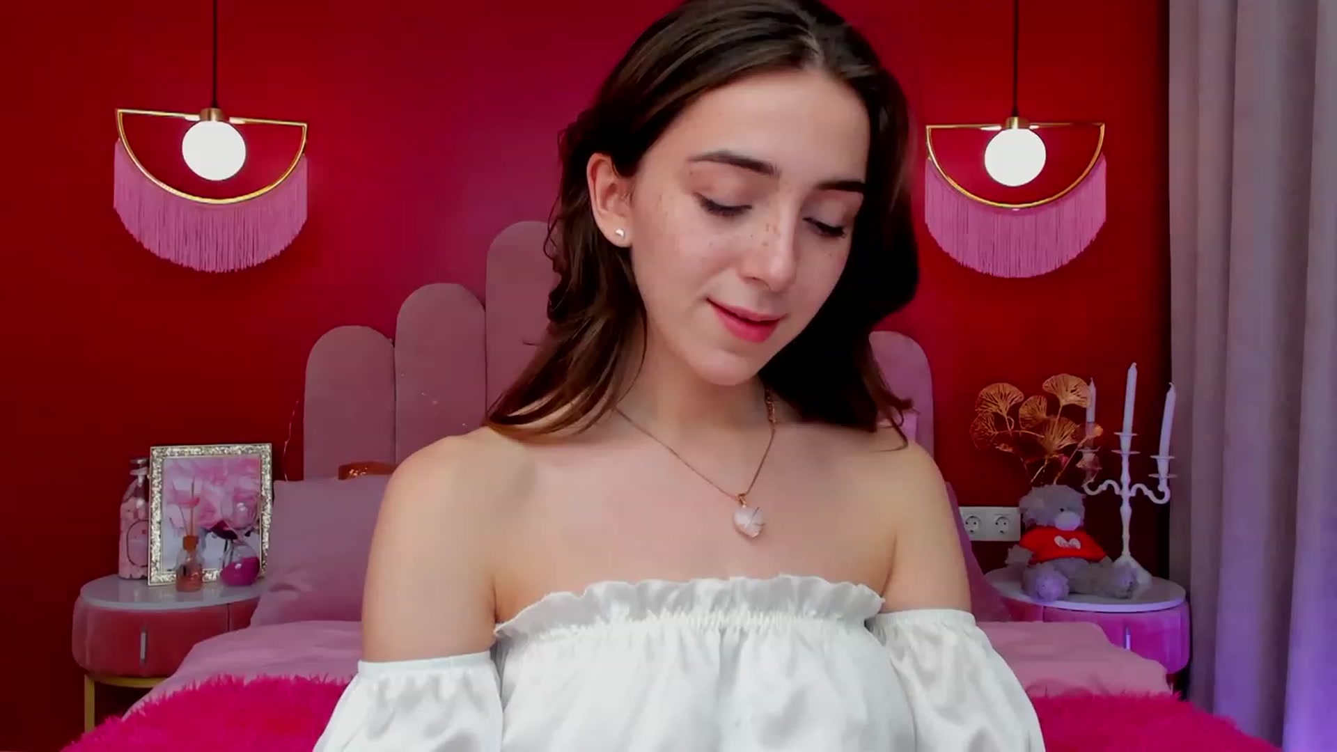 Gallery image thumbnail from ElsaYoung's myfreecams stream on, 03/12/2023, 17:13 image 5 of 20