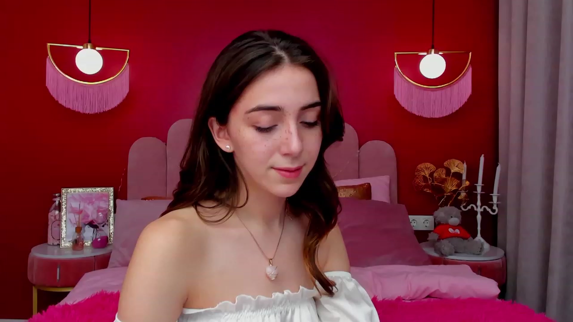 Gallery image thumbnail from ElsaYoung's myfreecams stream on, 03/12/2023, 17:13 image 14 of 20