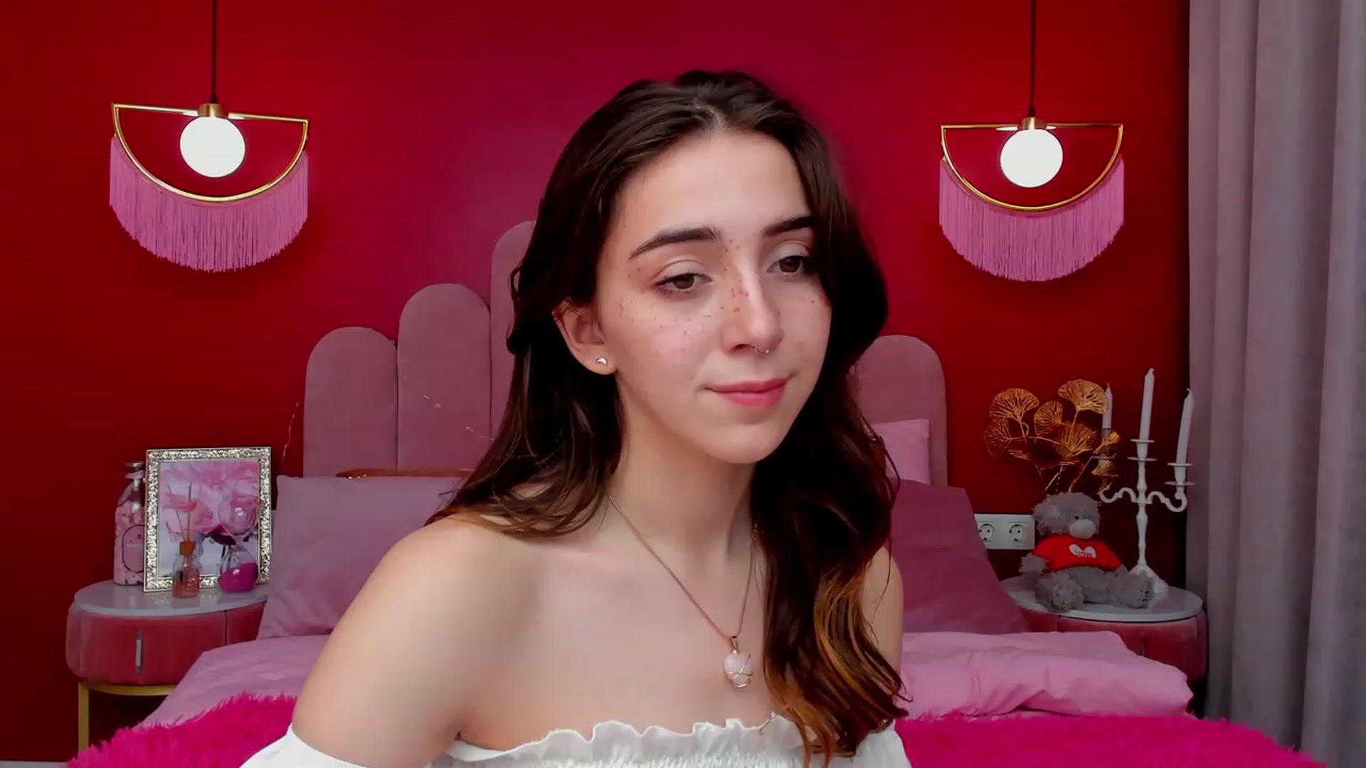 Gallery image thumbnail from ElsaYoung's myfreecams stream on, 03/12/2023, 17:13 image 17 of 20