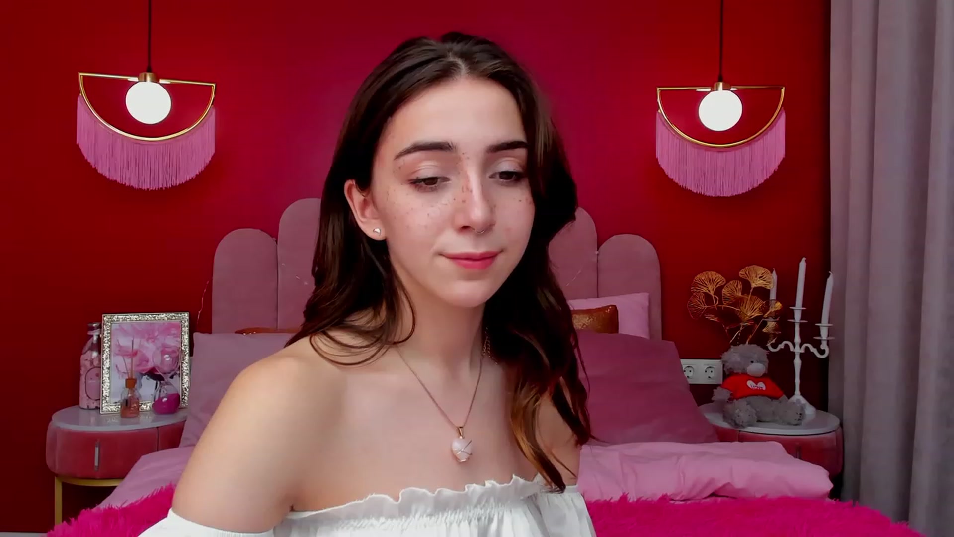 Gallery image thumbnail from ElsaYoung's myfreecams stream on, 03/12/2023, 17:13 image 15 of 20