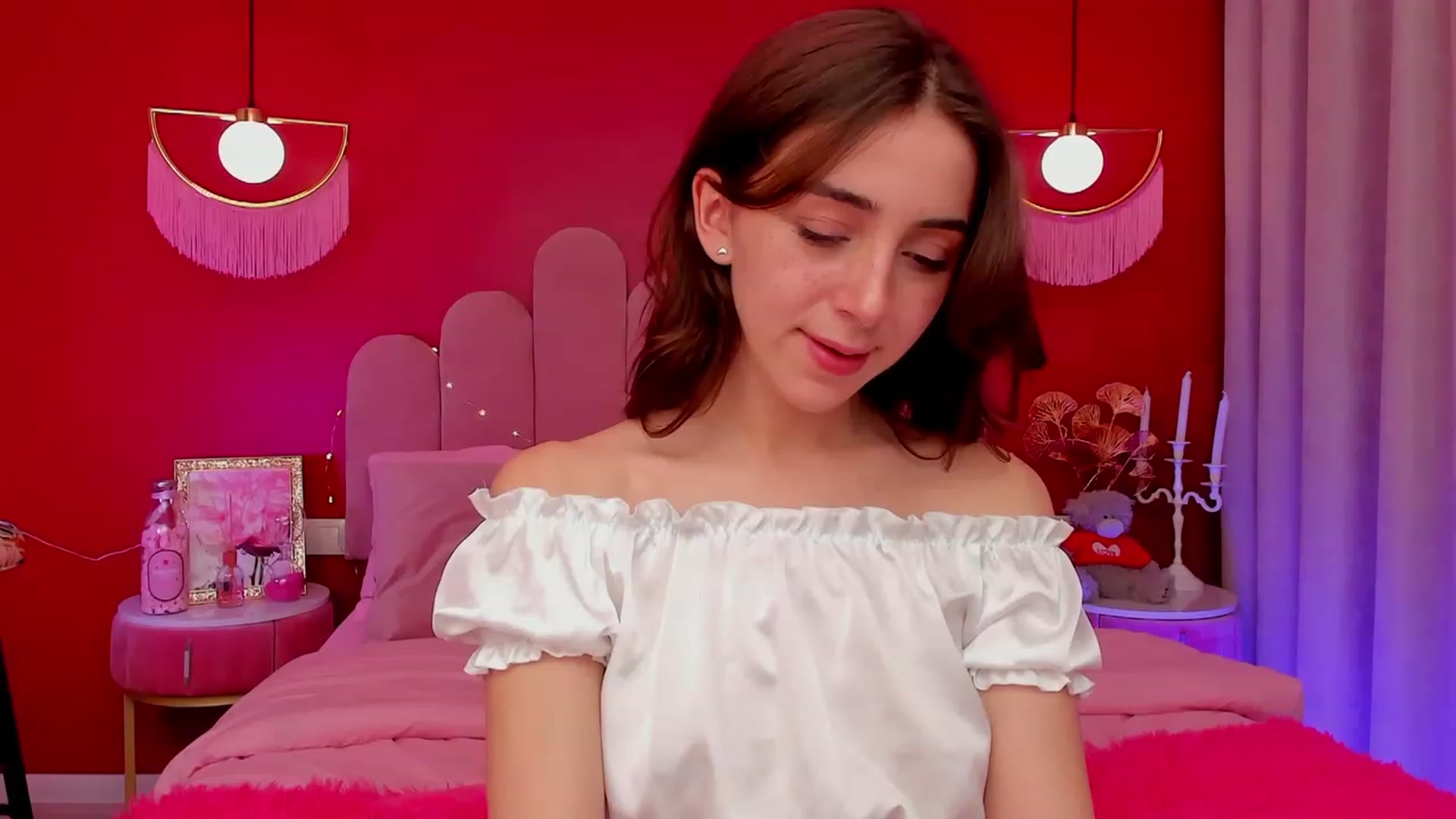 Gallery image thumbnail from ElsaYoung's myfreecams stream on, 03/16/2023, 14:18 image 3 of 20
