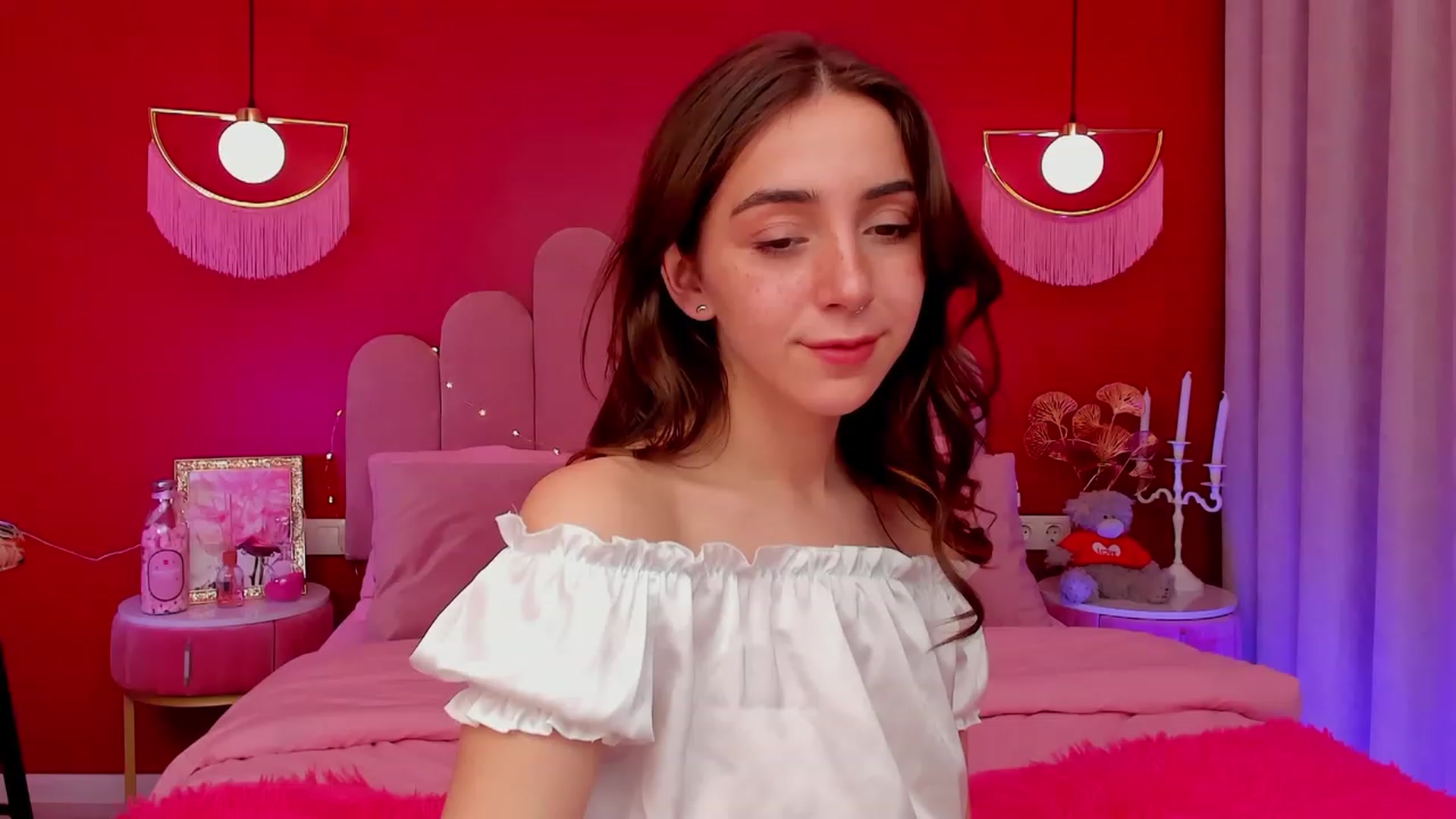 Gallery image thumbnail from ElsaYoung's myfreecams stream on, 03/16/2023, 14:18 image 4 of 20