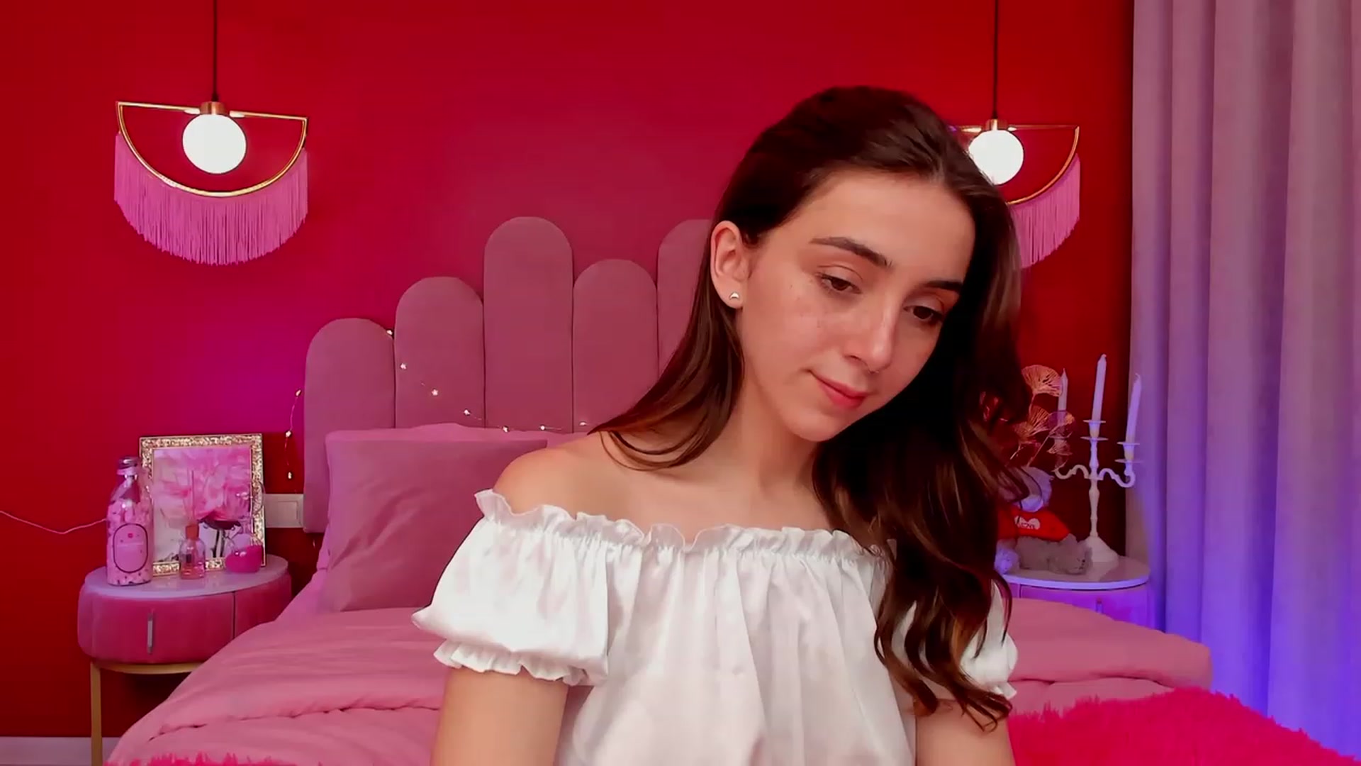 Gallery image thumbnail from ElsaYoung's myfreecams stream on, 03/16/2023, 14:18 image 20 of 20