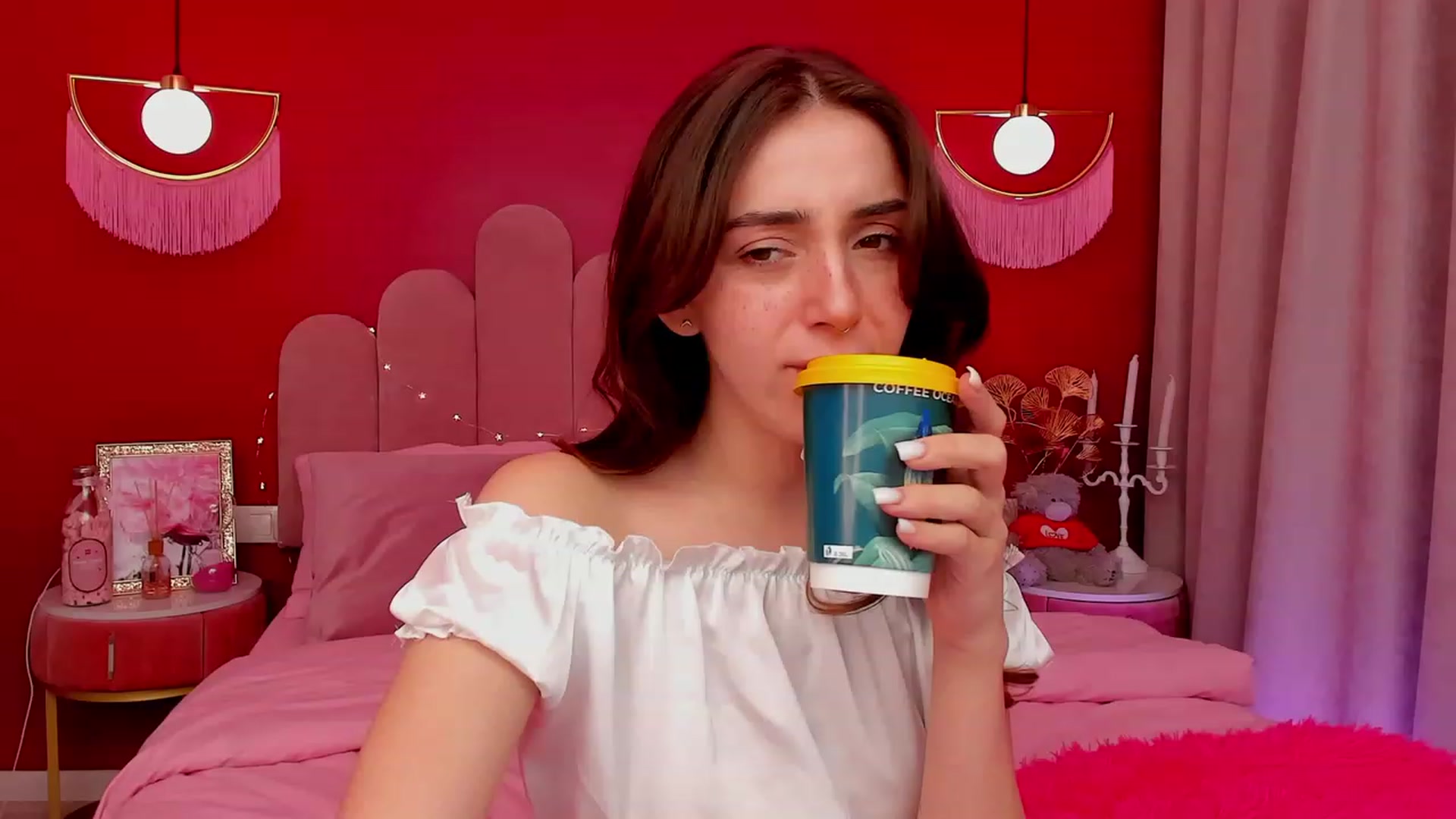 Gallery image thumbnail from ElsaYoung's myfreecams stream on, 03/16/2023, 16:33 image 11 of 20