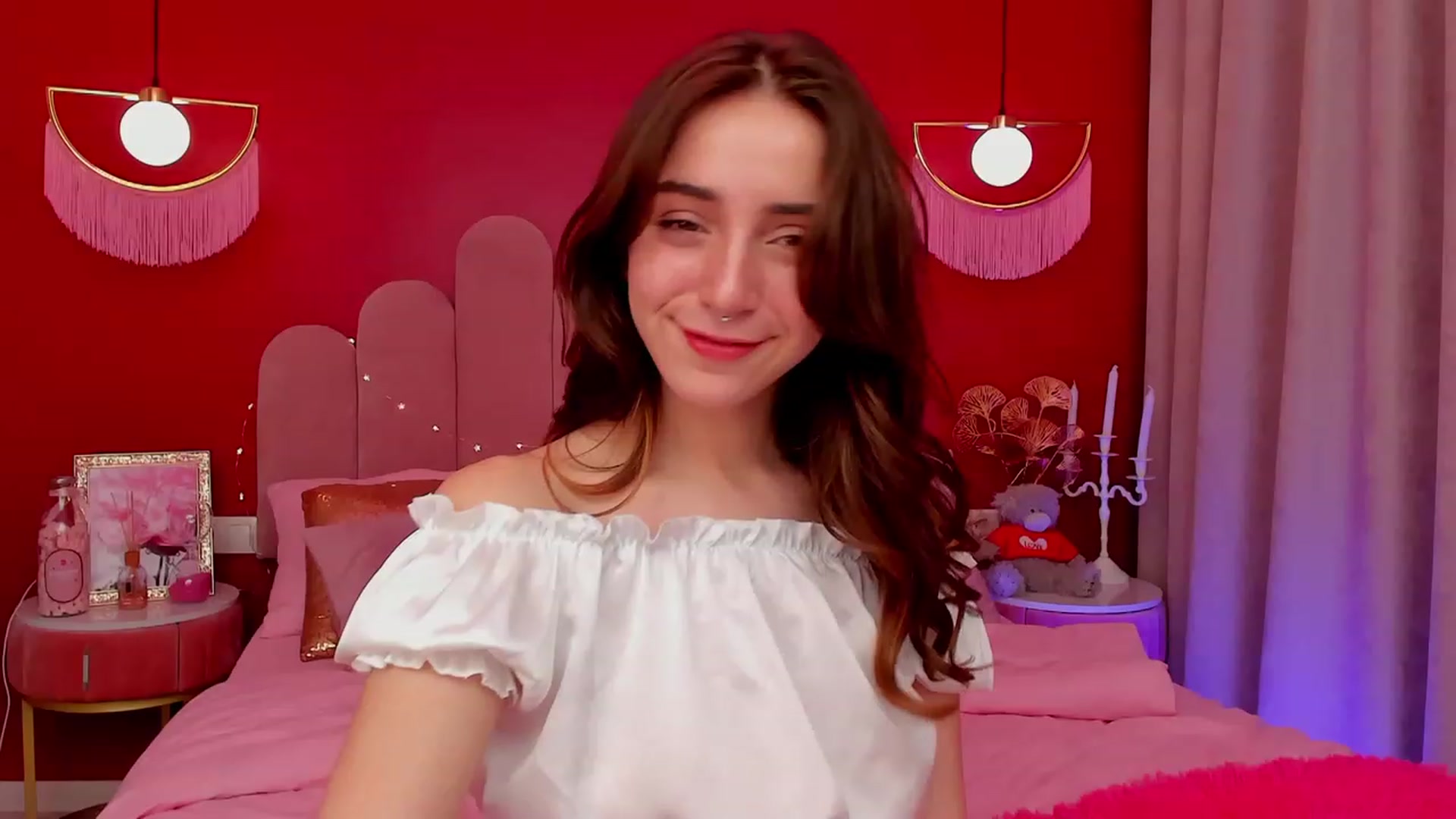 Gallery image thumbnail from ElsaYoung's myfreecams stream on, 03/16/2023, 17:59 image 15 of 20