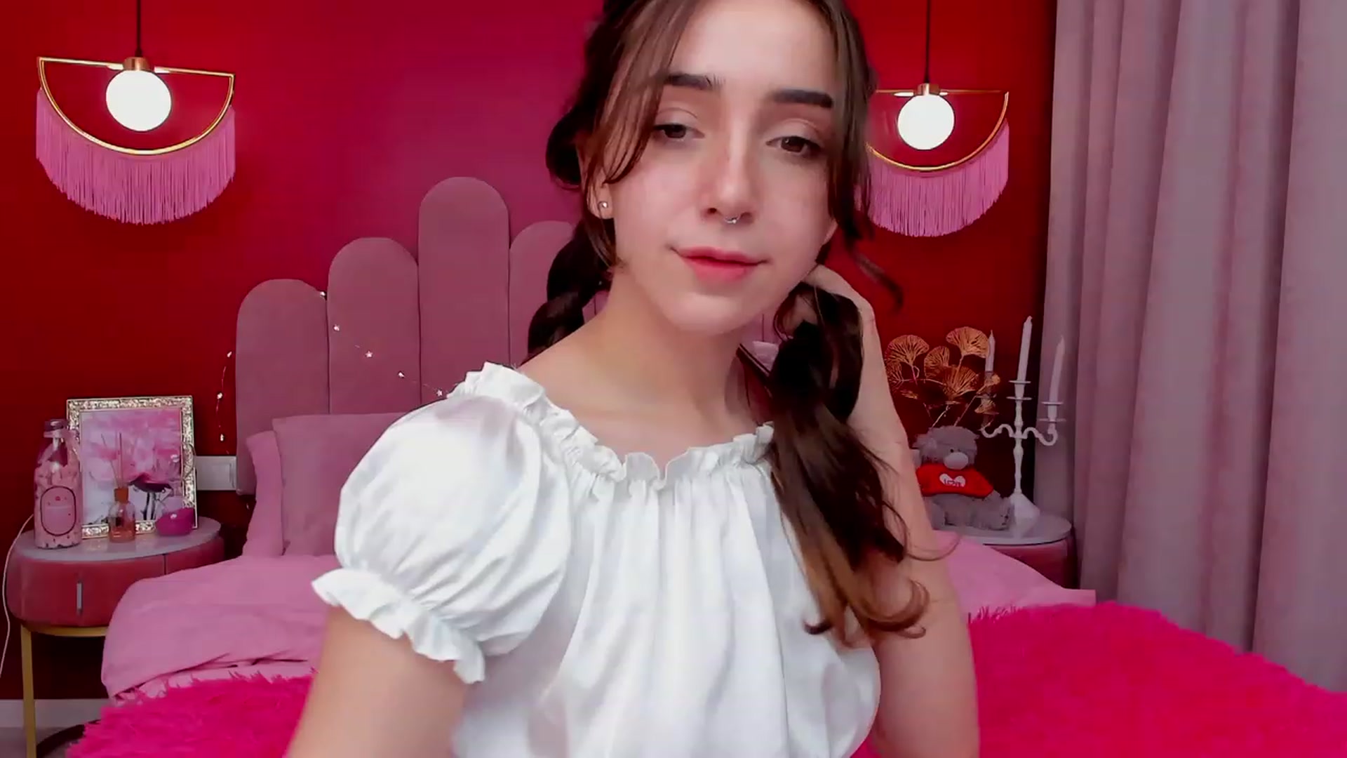 Gallery image thumbnail from ElsaYoung's myfreecams stream on, 03/16/2023, 20:01 image 12 of 20