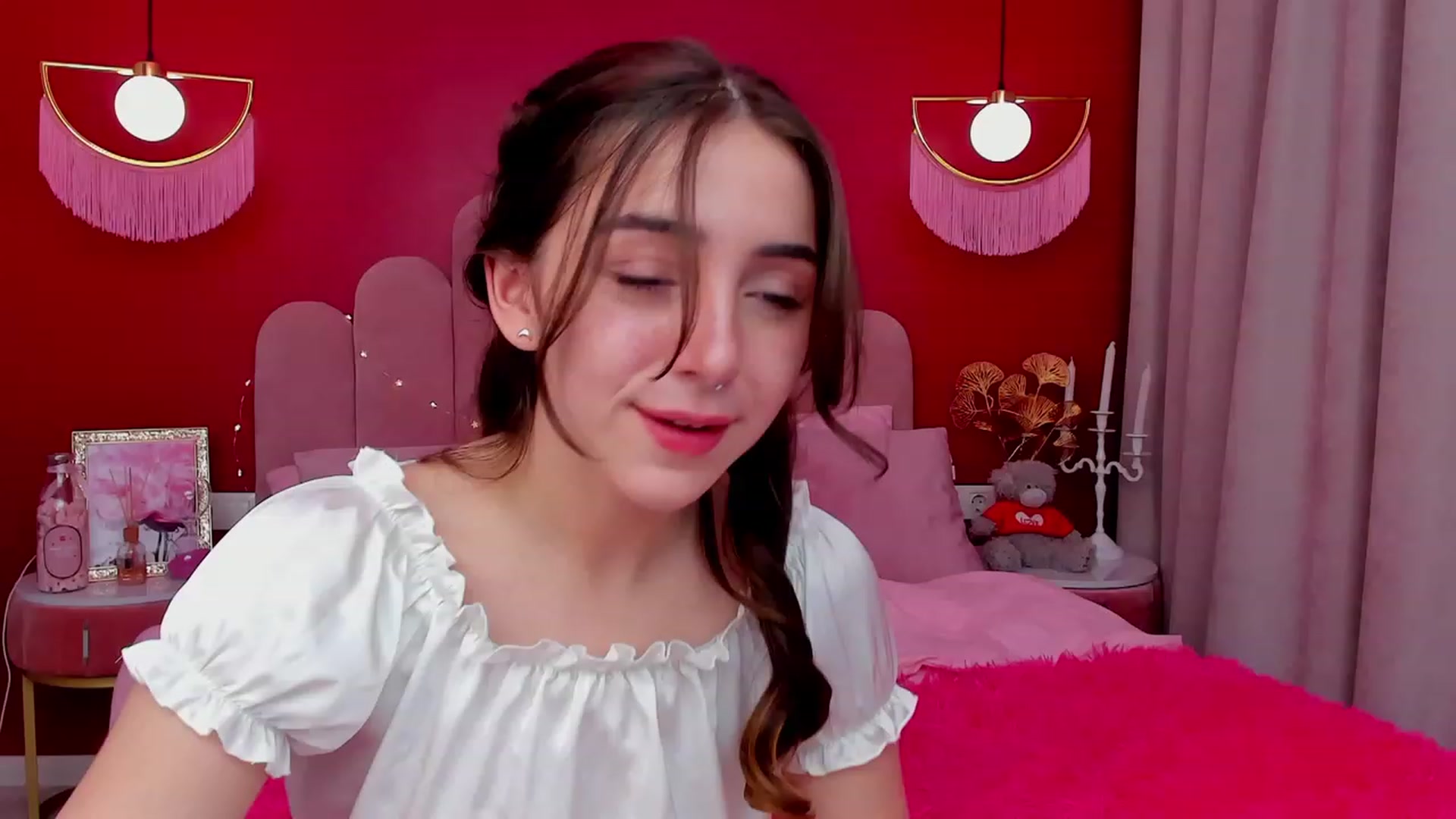 Gallery image thumbnail from ElsaYoung's myfreecams stream on, 03/16/2023, 20:01 image 7 of 20