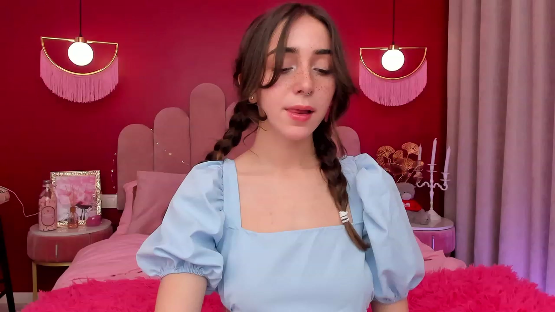 Gallery image thumbnail from ElsaYoung's myfreecams stream on, 03/17/2023, 14:03 image 15 of 20