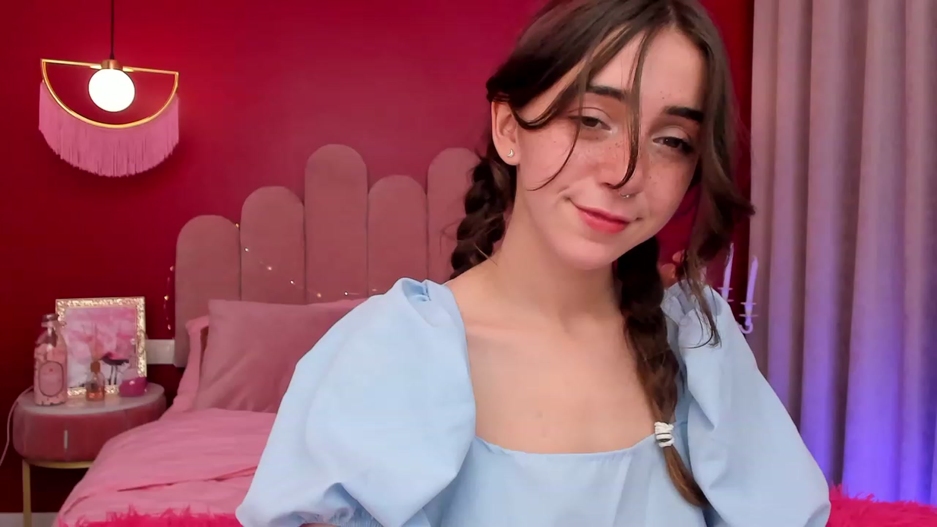 Gallery image thumbnail from ElsaYoung's myfreecams stream on, 03/17/2023, 15:43 image 11 of 20