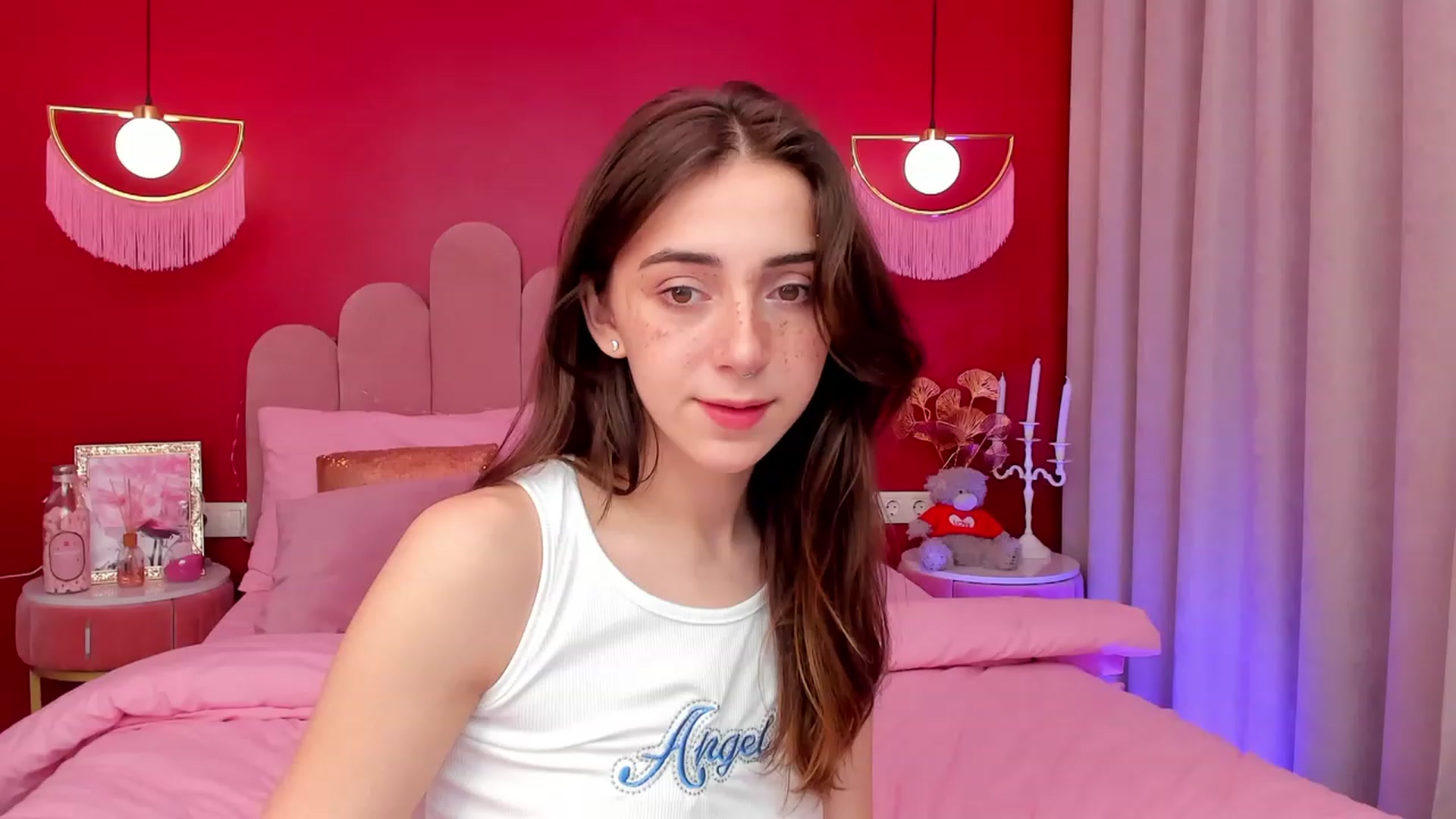 Gallery image thumbnail from ElsaYoung's myfreecams stream on, 03/19/2023, 07:28 image 6 of 20