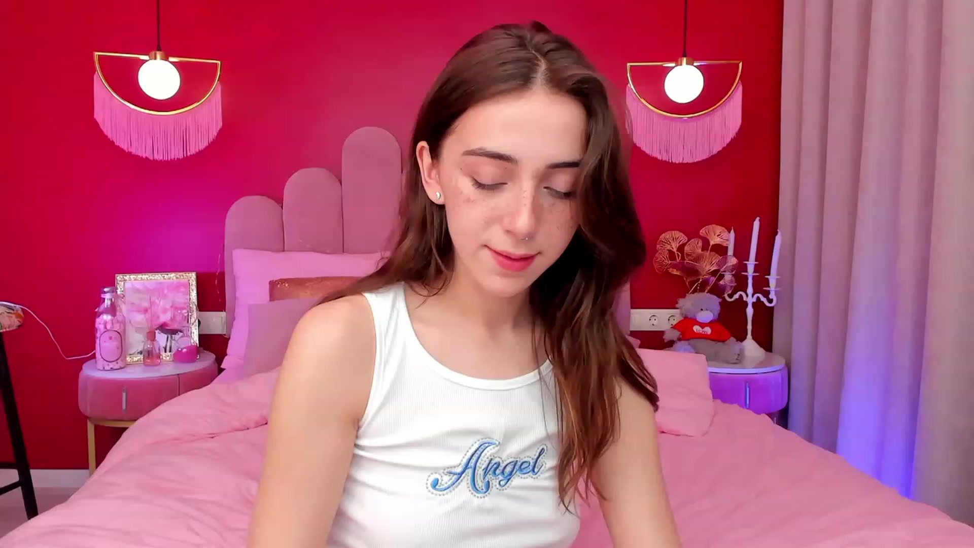 Gallery image thumbnail from ElsaYoung's myfreecams stream on, 03/19/2023, 08:29 image 9 of 20