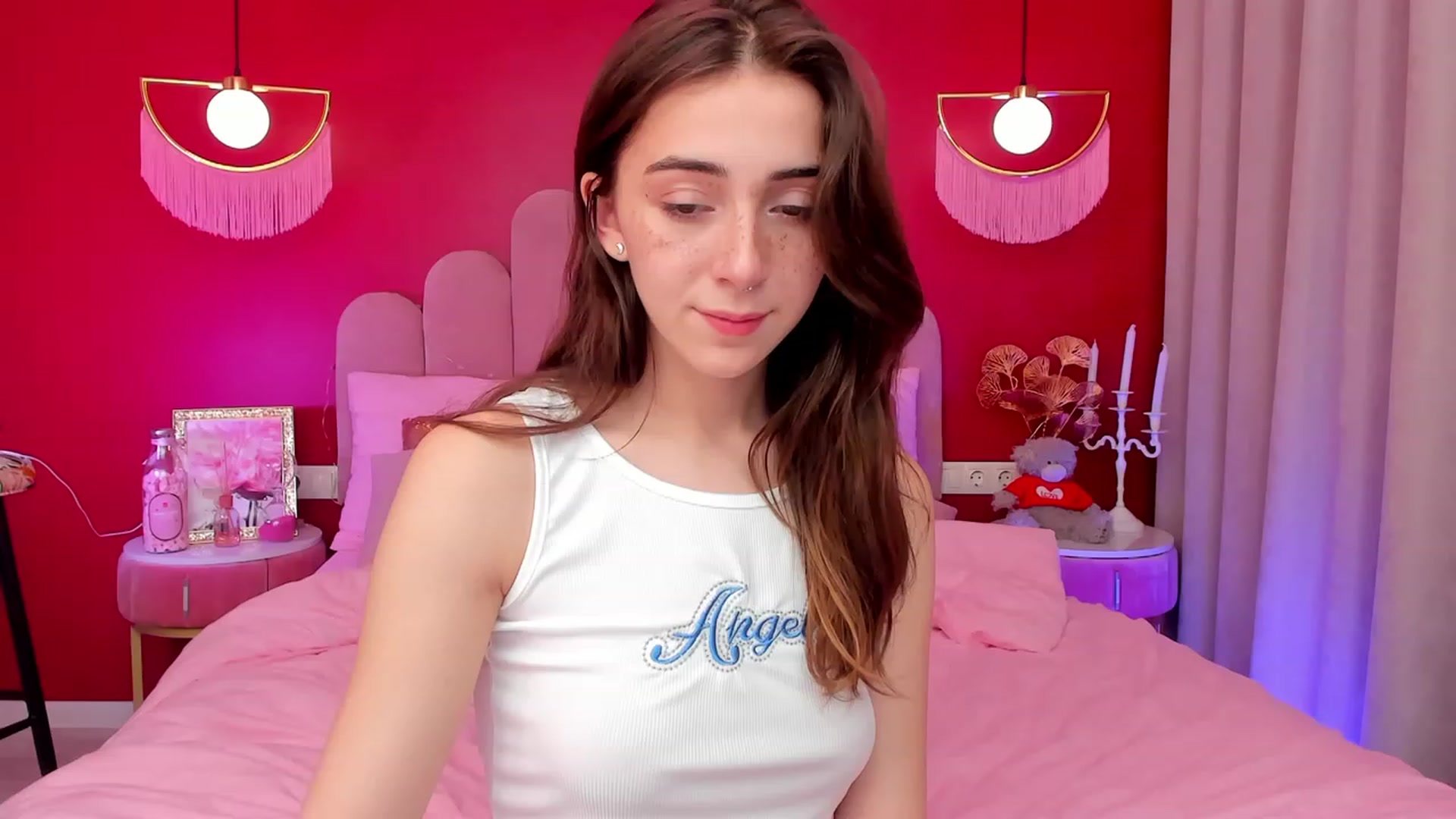 Gallery image thumbnail from ElsaYoung's myfreecams stream on, 03/19/2023, 08:29 image 6 of 20