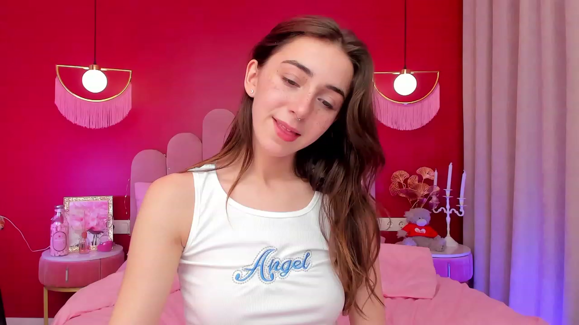 Gallery image thumbnail from ElsaYoung's myfreecams stream on, 03/19/2023, 09:36 image 18 of 20