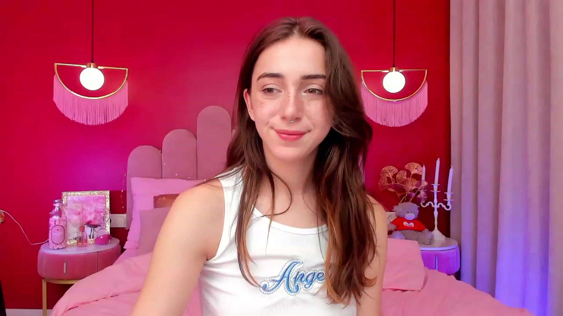 Gallery image thumbnail from ElsaYoung's myfreecams stream on, 03/19/2023, 09:36 image 16 of 20