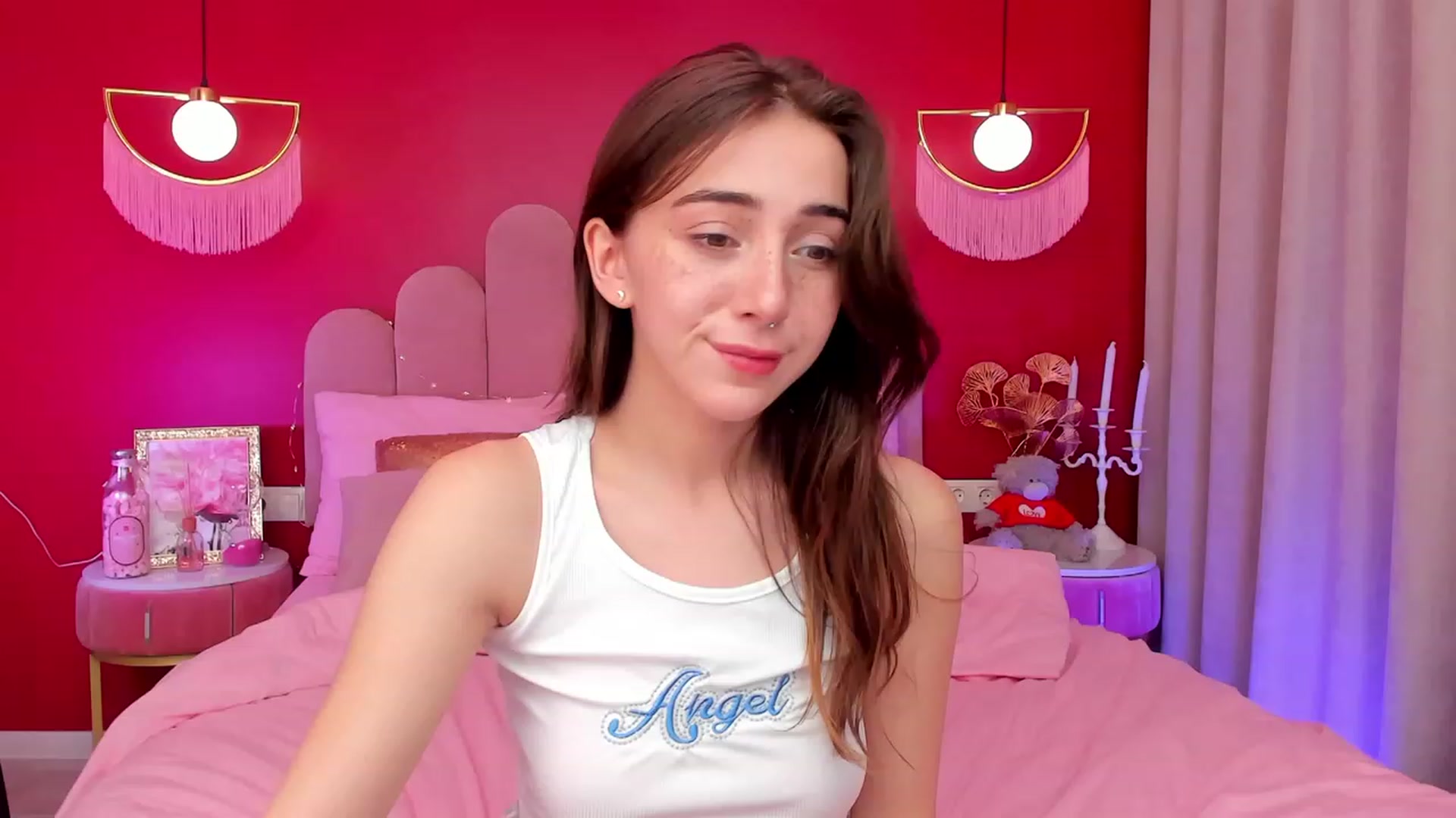 Gallery image thumbnail from ElsaYoung's myfreecams stream on, 03/19/2023, 09:36 image 13 of 20