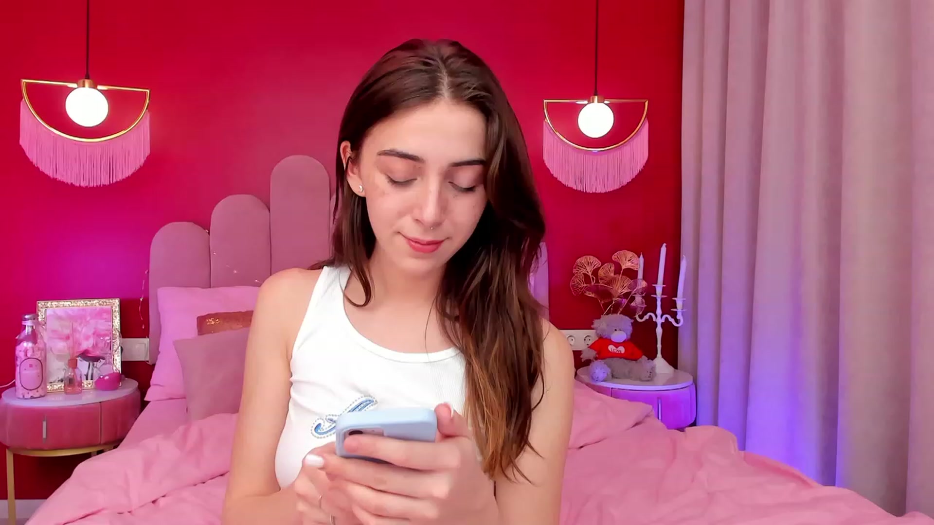 Gallery image thumbnail from ElsaYoung's myfreecams stream on, 03/19/2023, 12:21 image 2 of 20