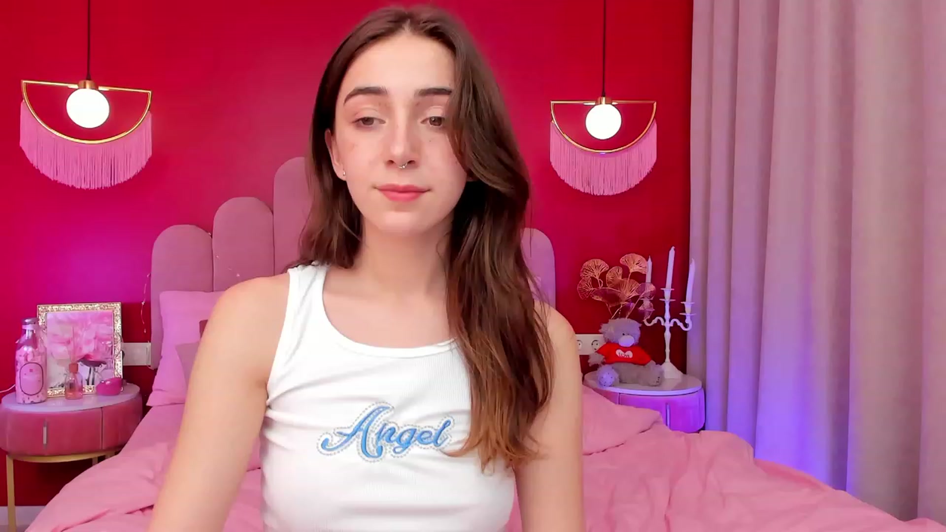 Gallery image thumbnail from ElsaYoung's myfreecams stream on, 03/19/2023, 12:21 image 5 of 20