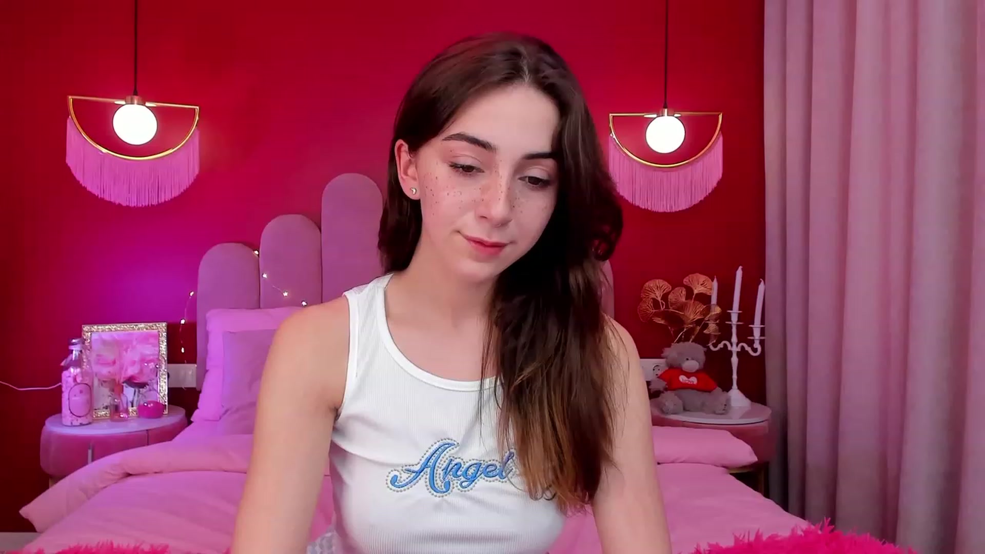 Gallery image thumbnail from ElsaYoung's myfreecams stream on, 03/22/2023, 06:48 image 1 of 20