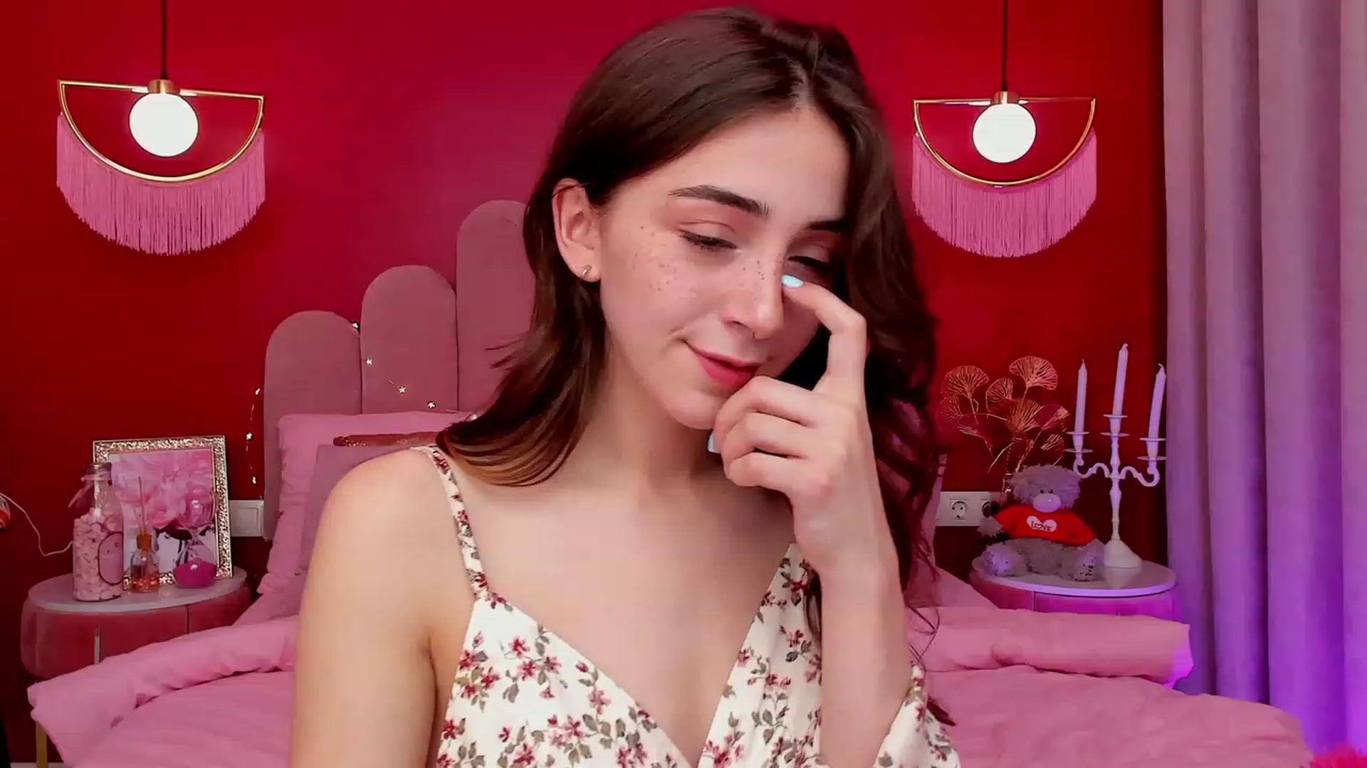 Gallery image thumbnail from ElsaYoung's myfreecams stream on, 03/23/2023, 15:40 image 14 of 20