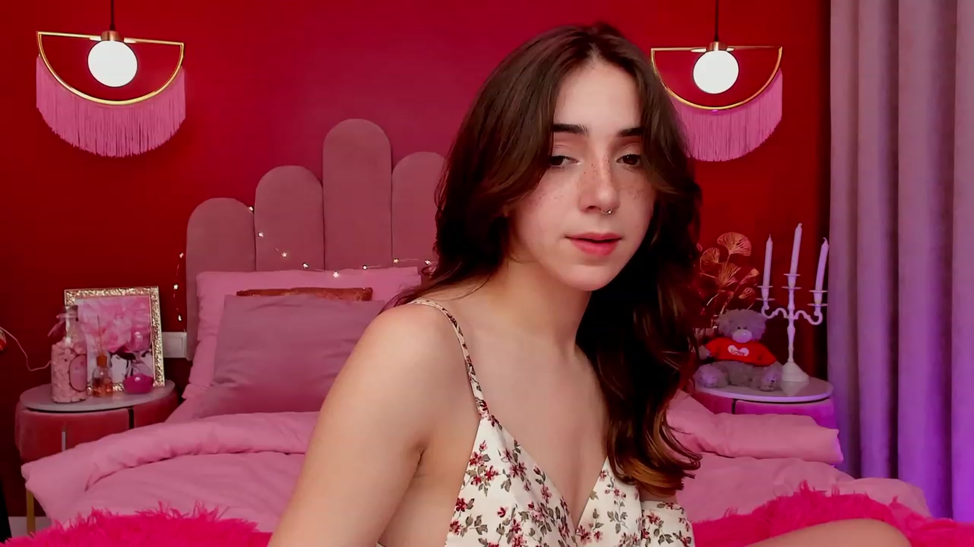 Gallery image thumbnail from ElsaYoung's myfreecams stream on, 03/23/2023, 16:33 image 18 of 20