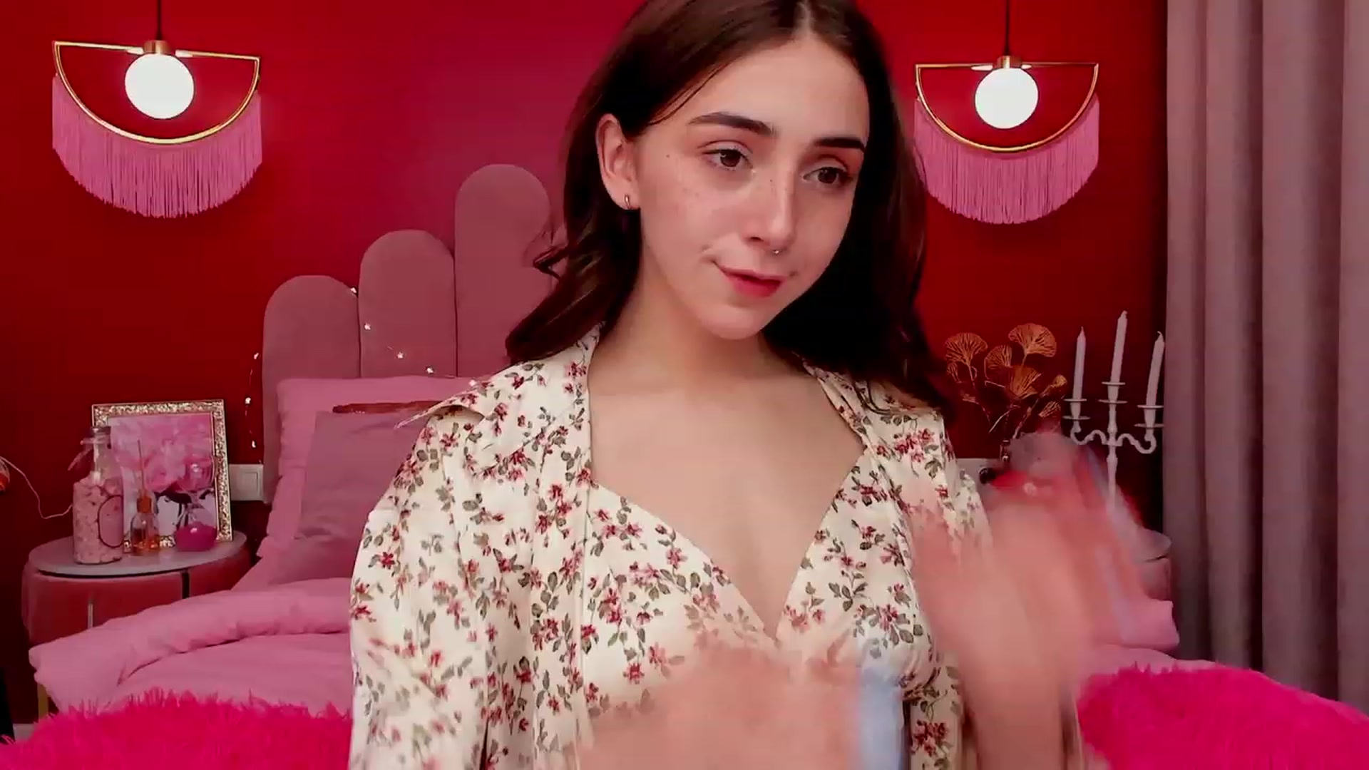 Gallery image thumbnail from ElsaYoung's myfreecams stream on, 03/23/2023, 16:33 image 8 of 20