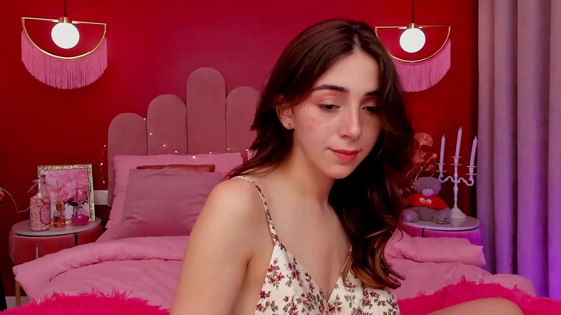 Gallery image thumbnail from ElsaYoung's myfreecams stream on, 03/23/2023, 16:33 image 19 of 20