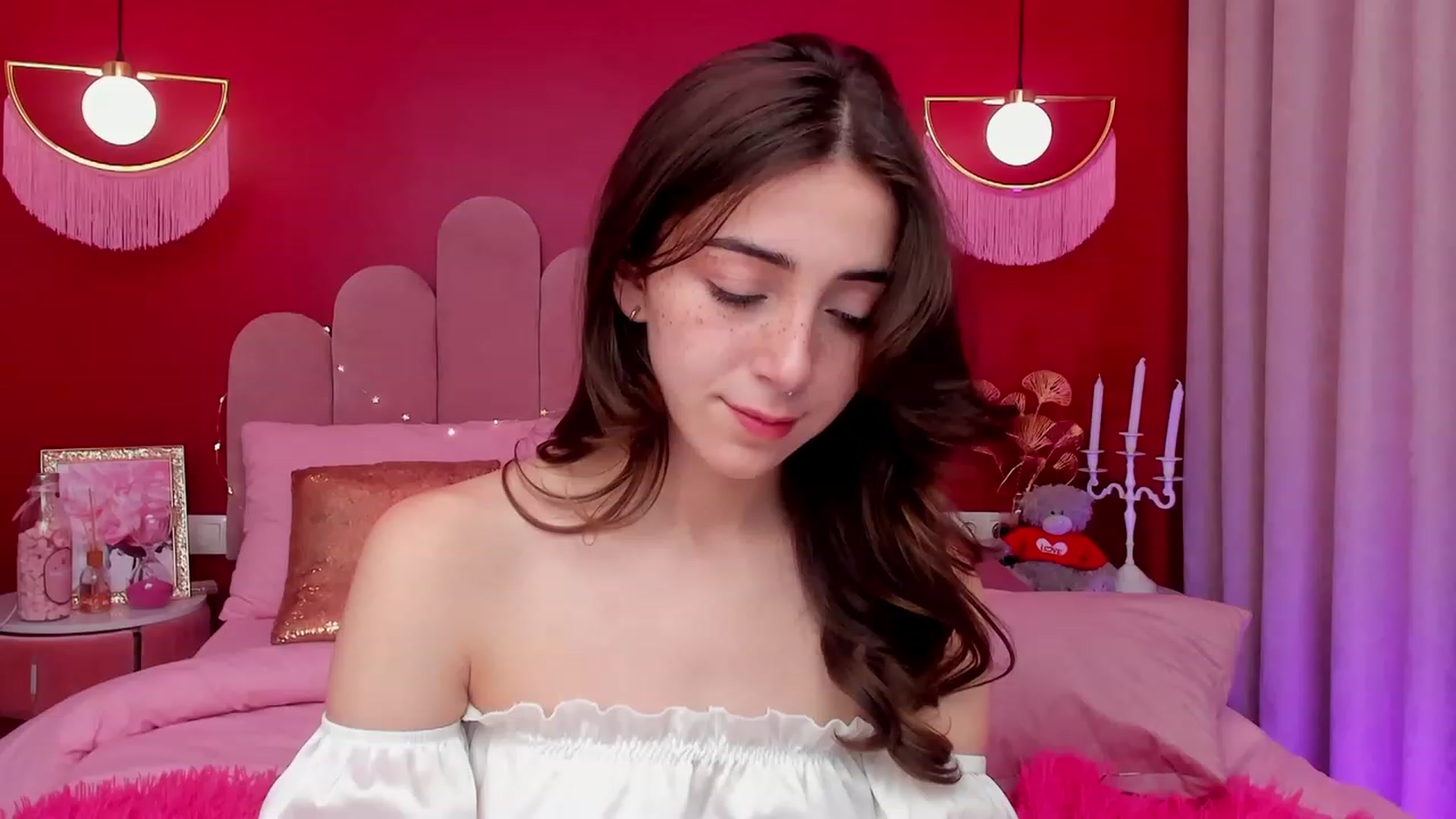 Gallery image thumbnail from ElsaYoung's myfreecams stream on, 03/24/2023, 08:07 image 3 of 20