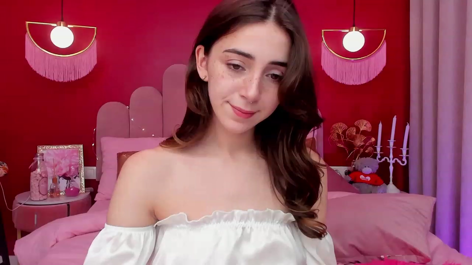 Gallery image thumbnail from ElsaYoung's myfreecams stream on, 03/24/2023, 08:07 image 18 of 20