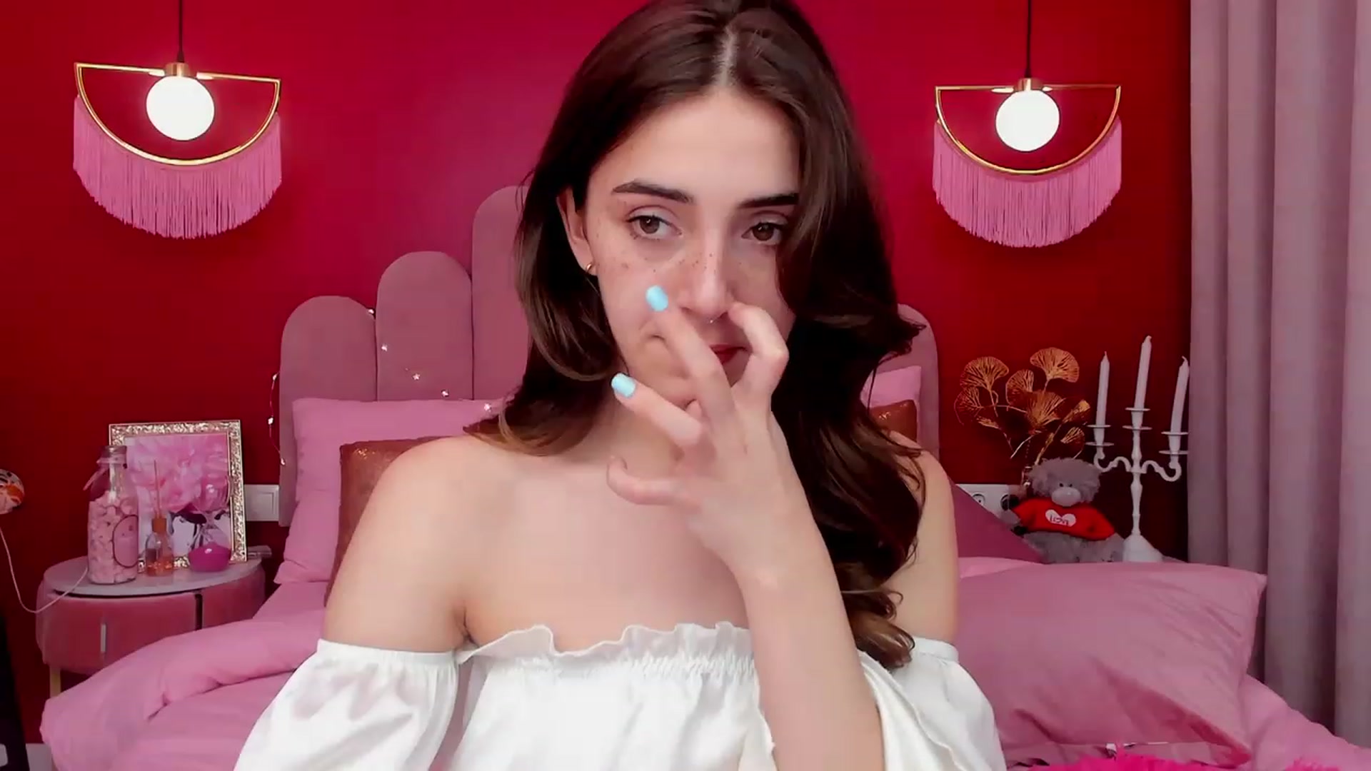 Gallery image thumbnail from ElsaYoung's myfreecams stream on, 03/24/2023, 08:07 image 19 of 20