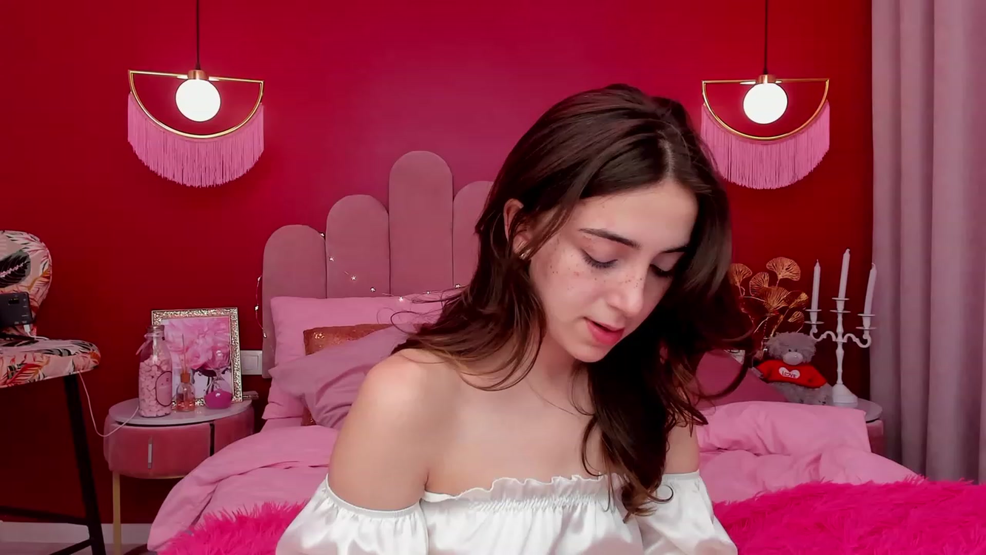 Gallery image thumbnail from ElsaYoung's myfreecams stream on, 03/24/2023, 11:21 image 3 of 20