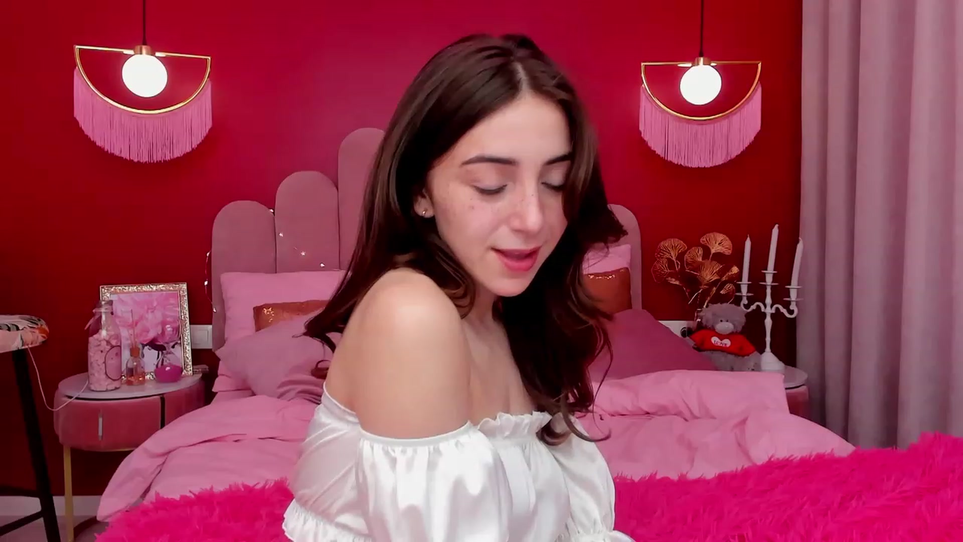 Gallery image thumbnail from ElsaYoung's myfreecams stream on, 03/24/2023, 11:21 image 8 of 20