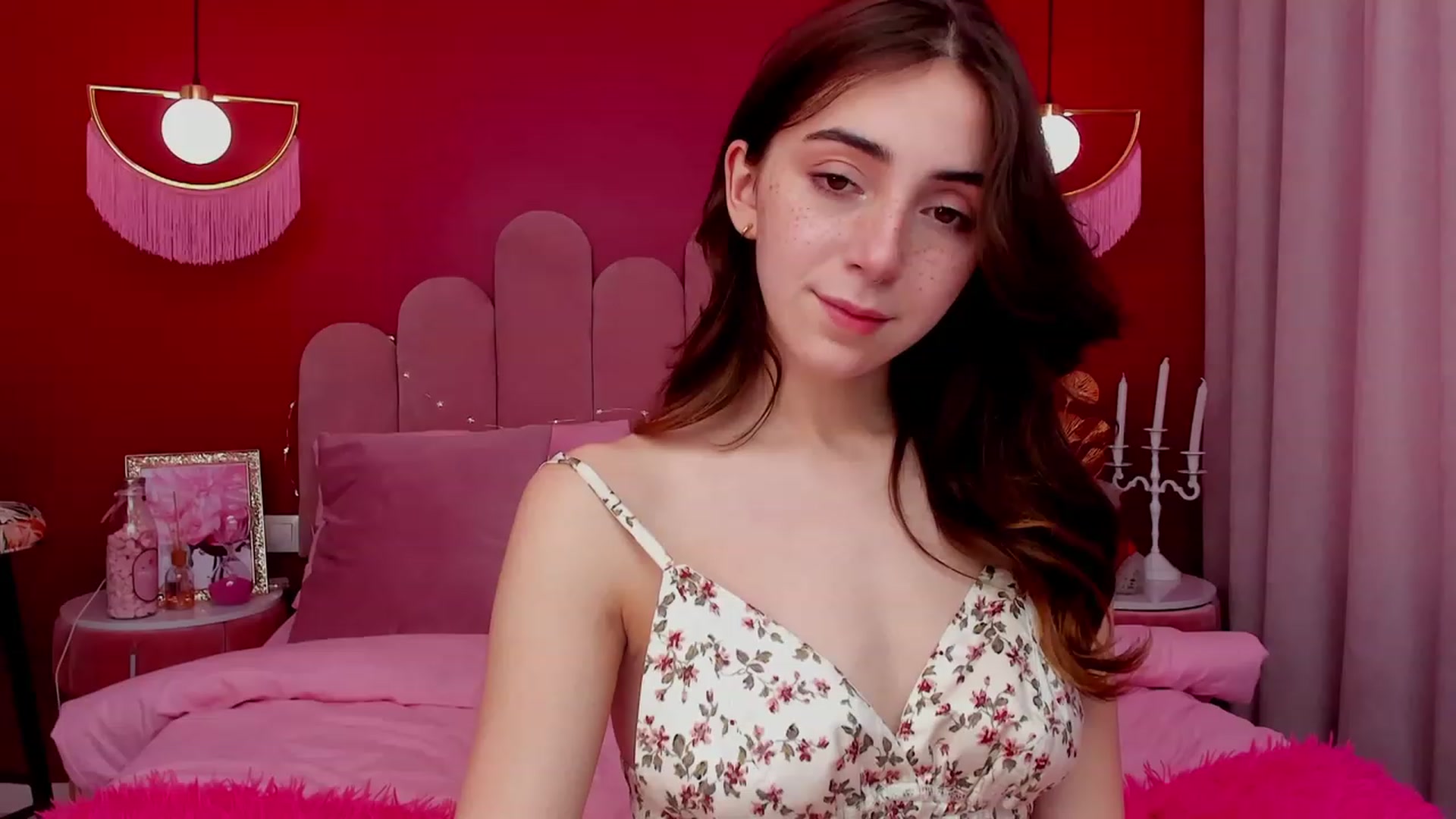 Gallery image thumbnail from ElsaYoung's myfreecams stream on, 03/25/2023, 06:46 image 10 of 20