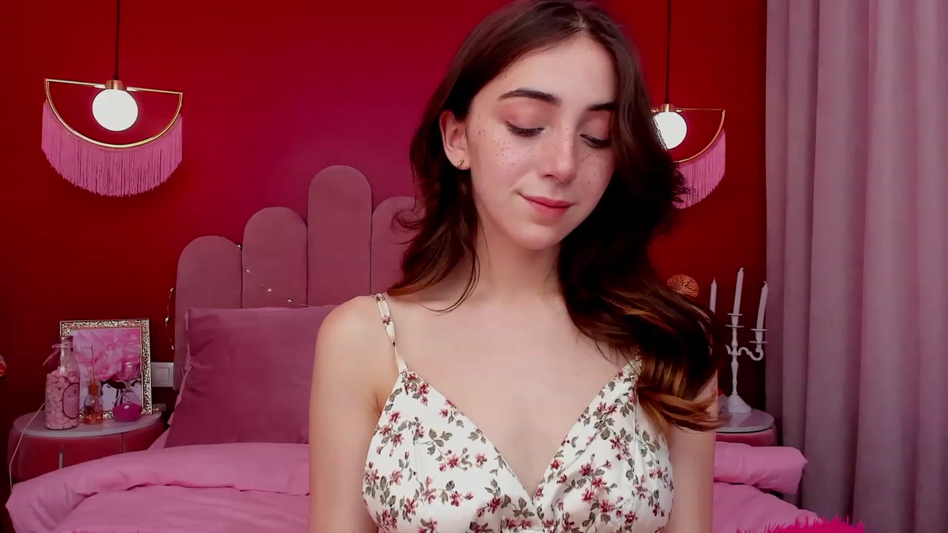 Gallery image thumbnail from ElsaYoung's myfreecams stream on, 03/25/2023, 06:46 image 2 of 20