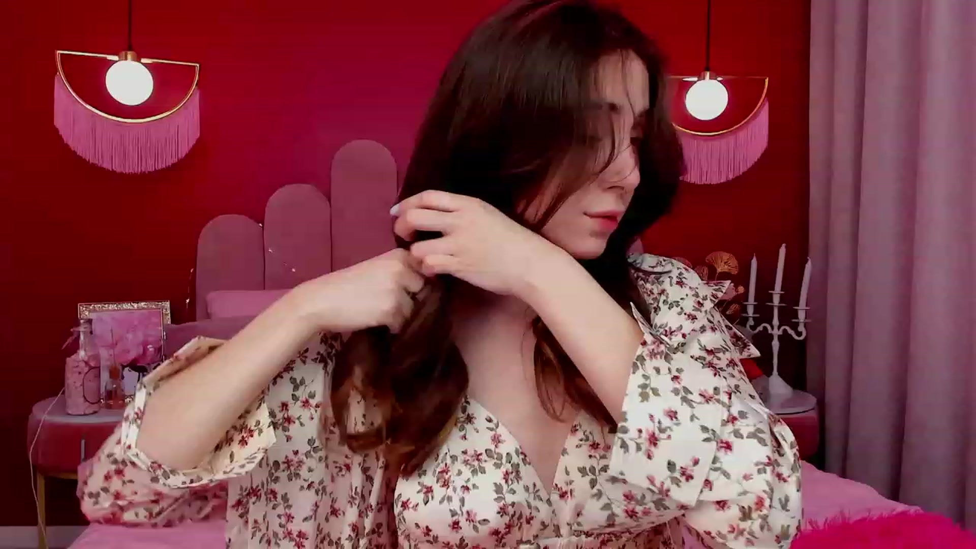Gallery image thumbnail from ElsaYoung's myfreecams stream on, 03/25/2023, 07:54 image 12 of 20