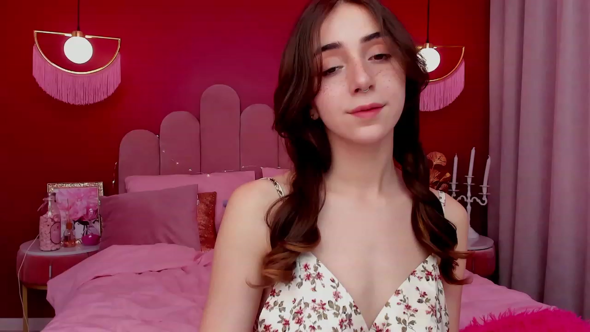 Gallery image thumbnail from ElsaYoung's myfreecams stream on, 03/25/2023, 07:54 image 17 of 20
