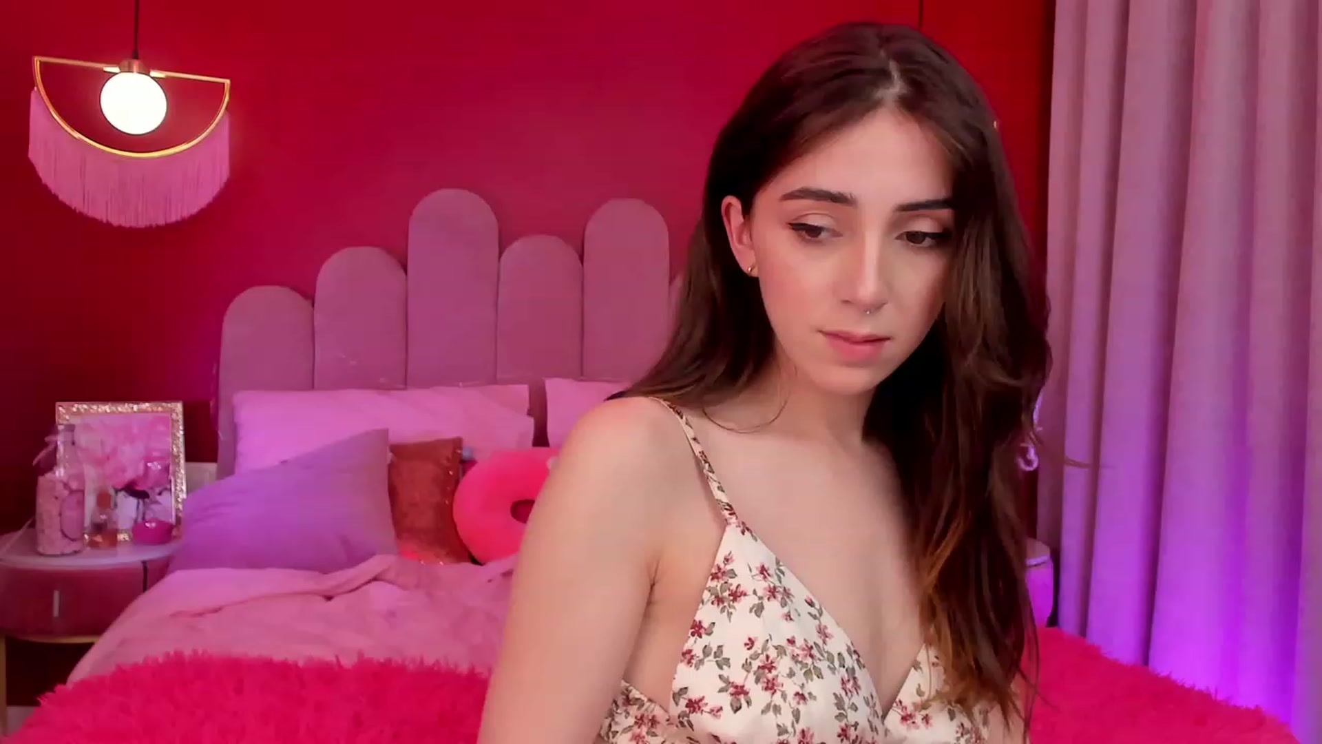 Gallery image thumbnail from ElsaYoung's myfreecams stream on, 03/25/2023, 15:29 image 4 of 20