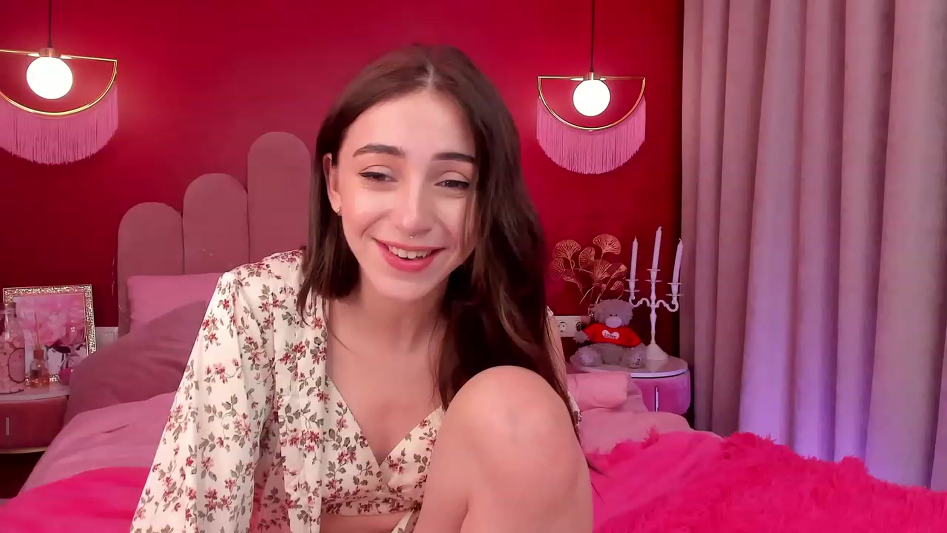 Gallery image thumbnail from ElsaYoung's myfreecams stream on, 03/25/2023, 19:00 image 12 of 20