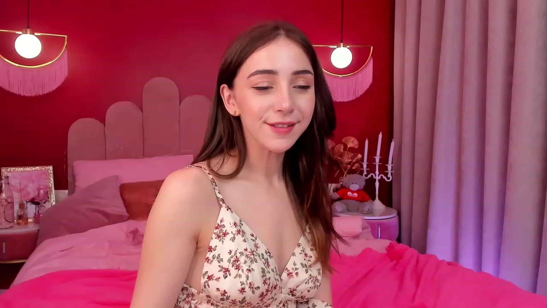 Gallery image thumbnail from ElsaYoung's myfreecams stream on, 03/25/2023, 19:00 image 10 of 20