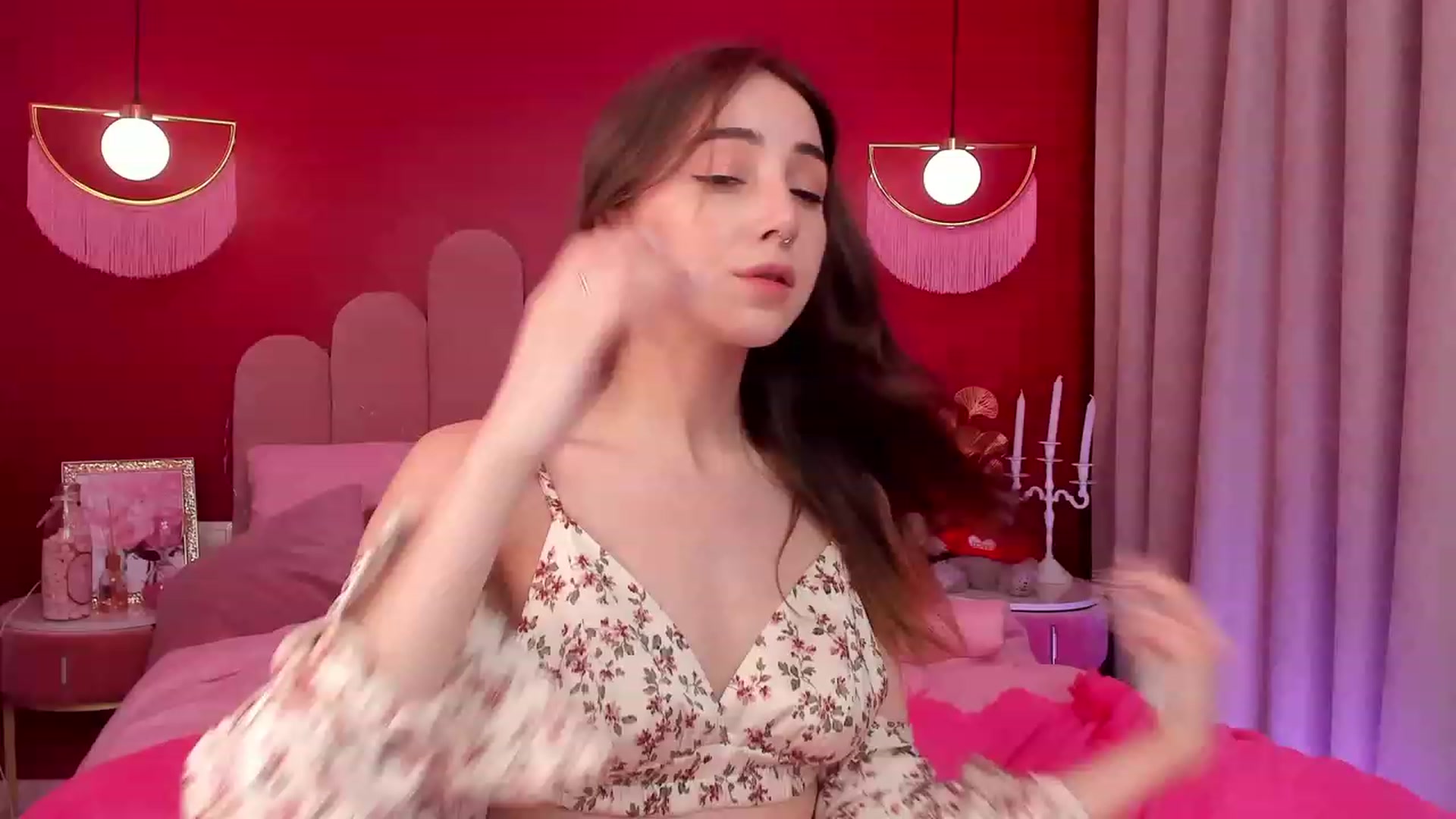 Gallery image thumbnail from ElsaYoung's myfreecams stream on, 03/25/2023, 19:00 image 7 of 20