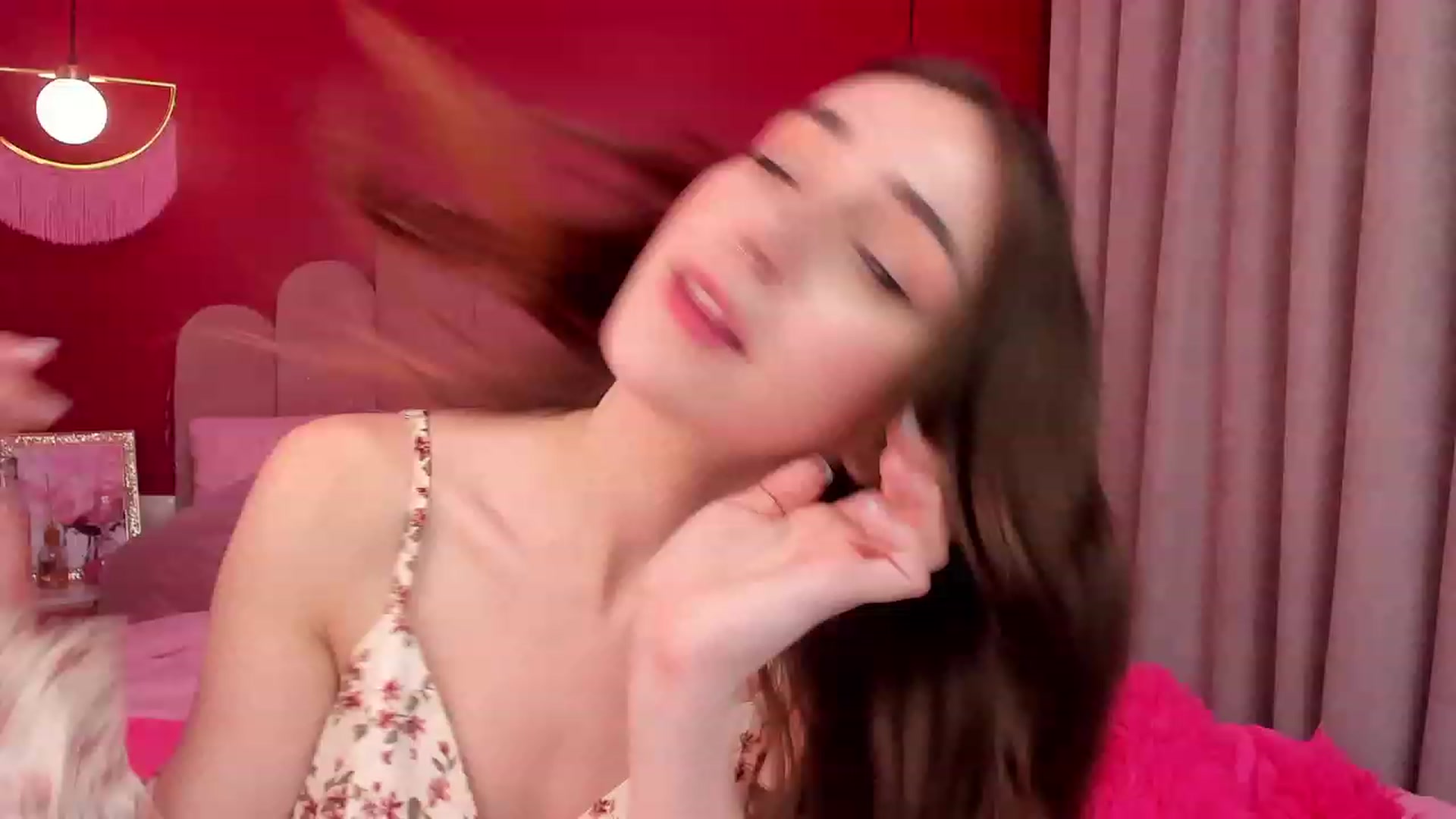 Gallery image thumbnail from ElsaYoung's myfreecams stream on, 03/25/2023, 19:32 image 9 of 20