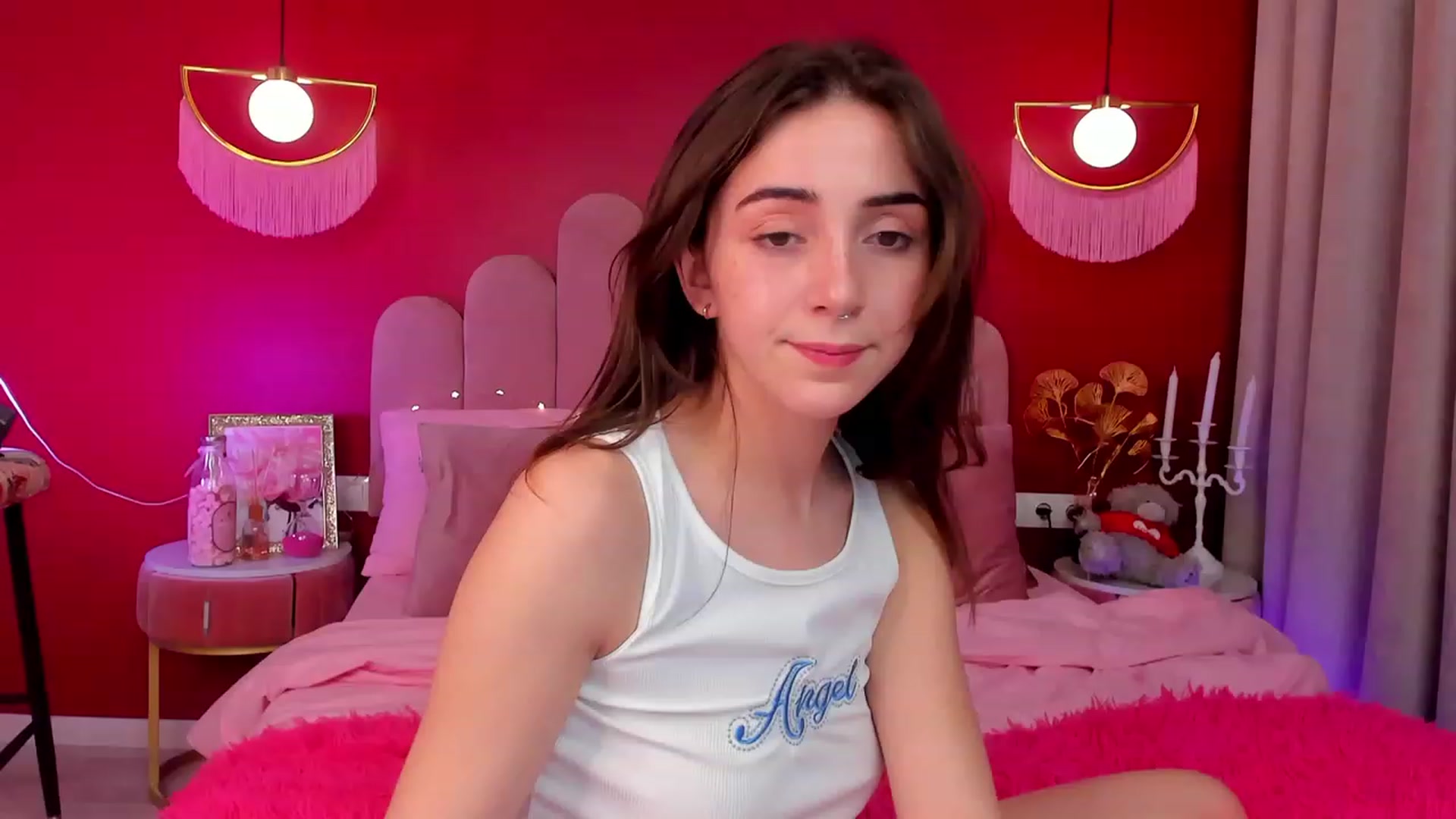 Gallery image thumbnail from ElsaYoung's myfreecams stream on, 03/26/2023, 17:20 image 14 of 20