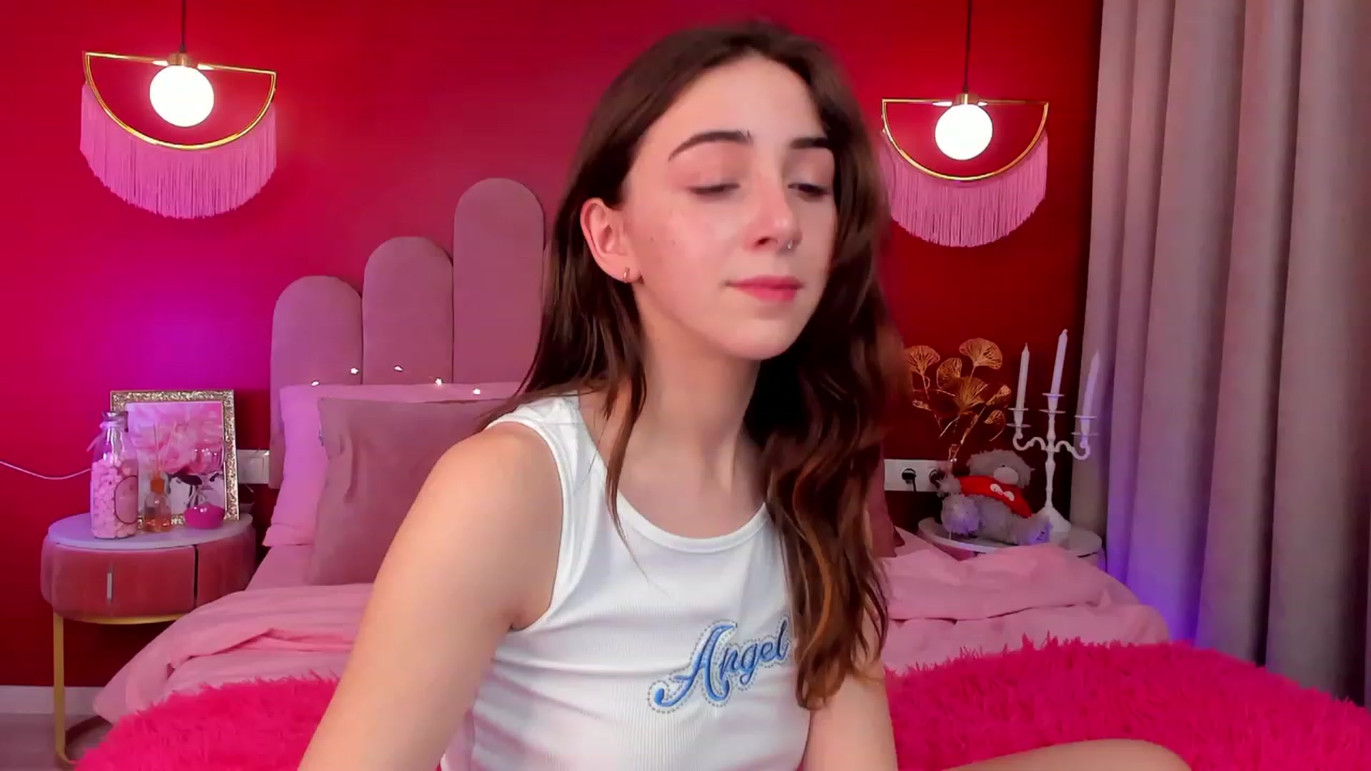 Gallery image thumbnail from ElsaYoung's myfreecams stream on, 03/26/2023, 17:20 image 17 of 20