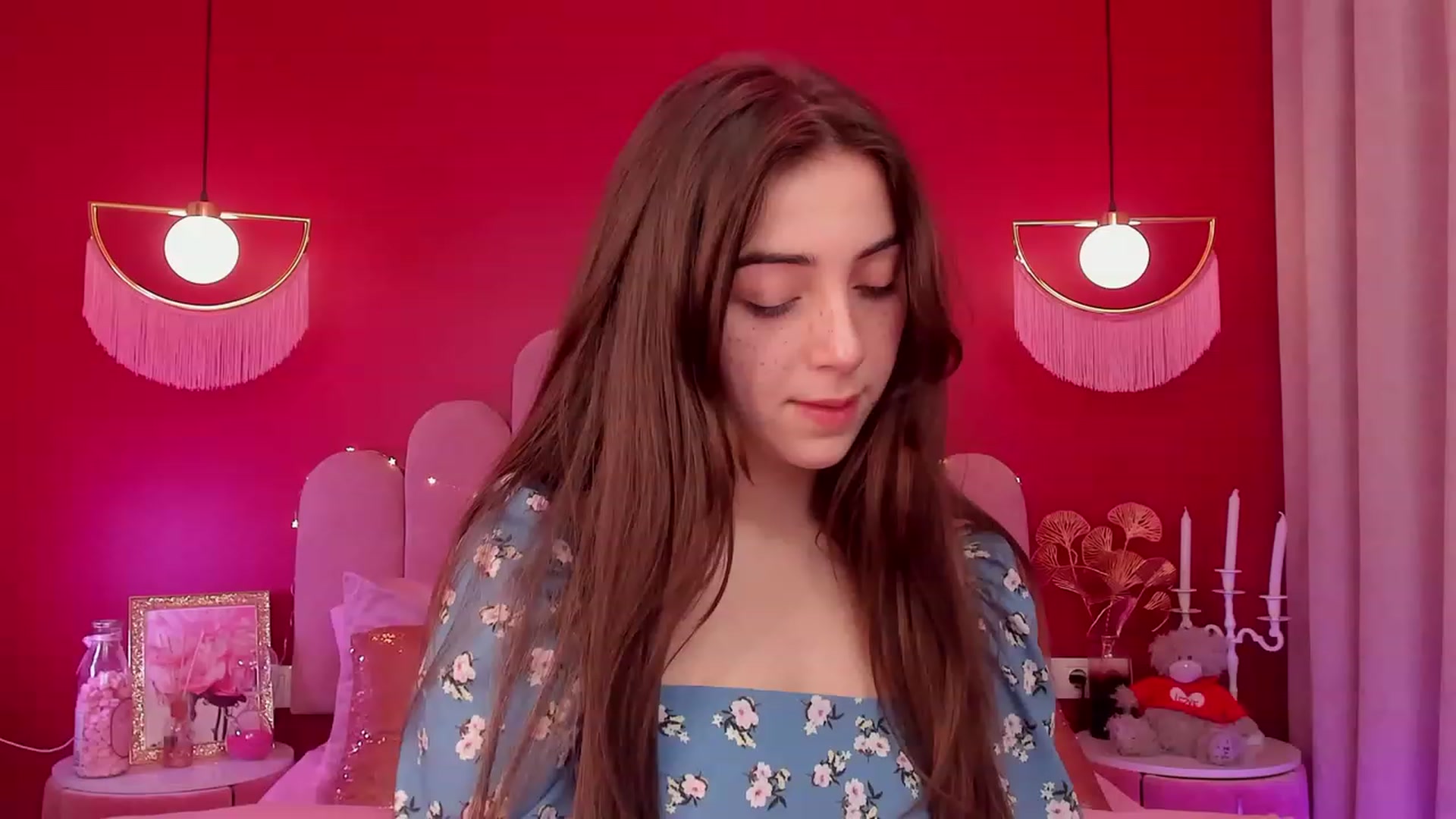 Gallery image thumbnail from ElsaYoung's myfreecams stream on, 03/28/2023, 12:39 image 8 of 20
